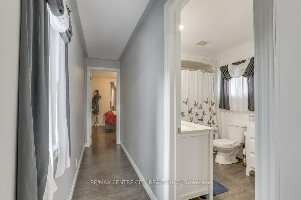 73 FOURTH Avenue photo 19