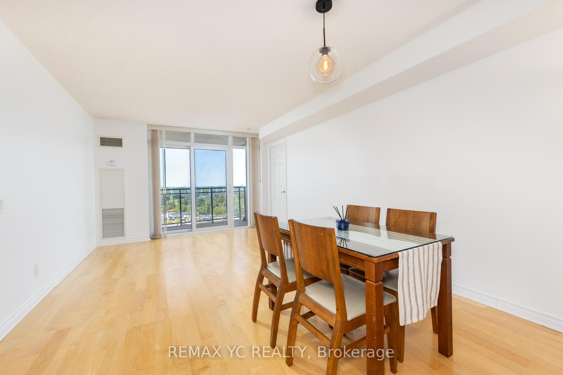 5229 Dundas Street Unit 1604 photo 11