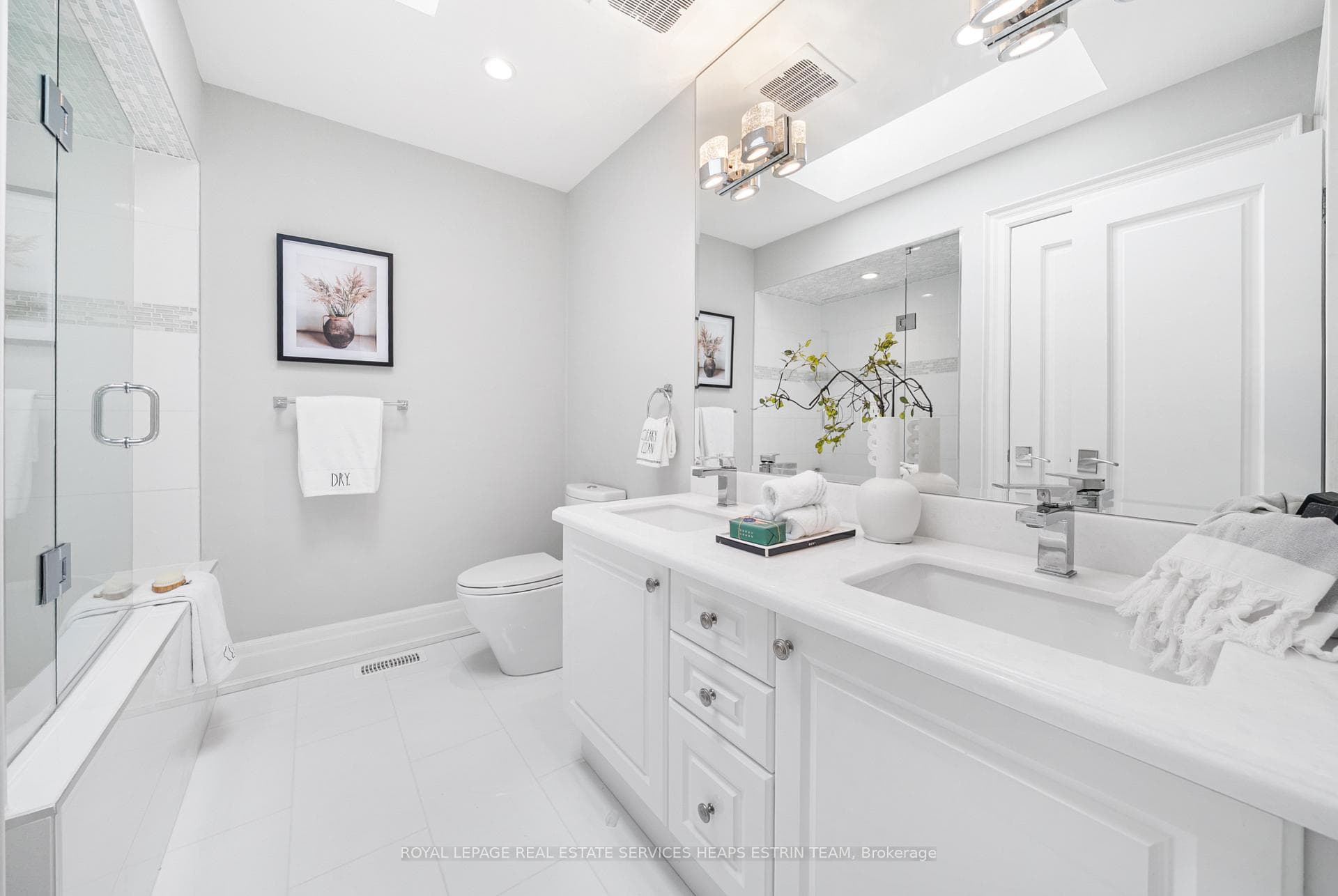 332 Sutherland Drive photo 26