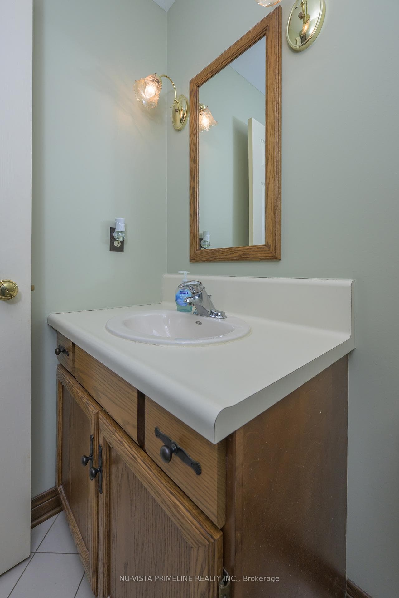 119 Jennifer Crescent photo 25
