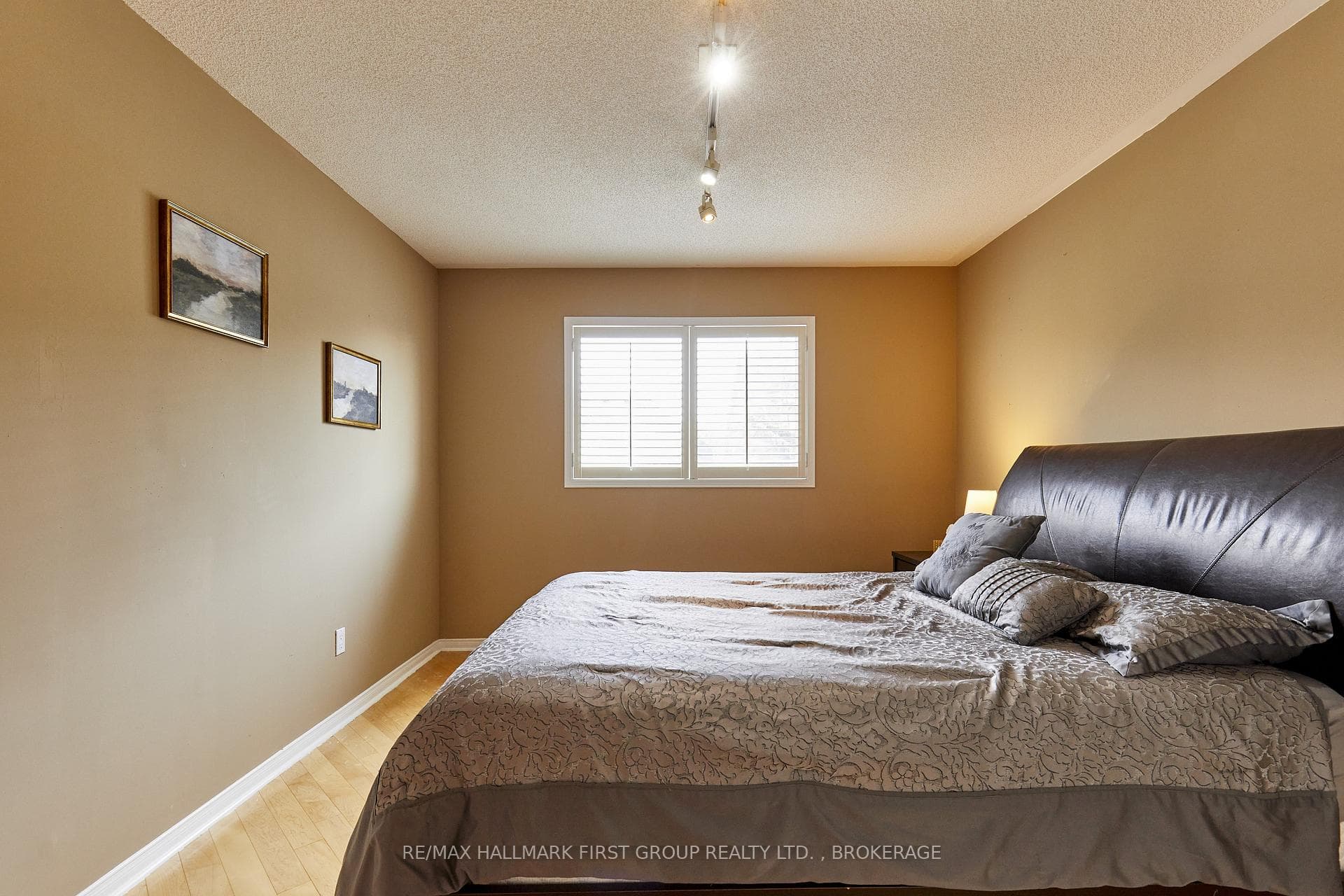 77 Bambridge Street photo 35