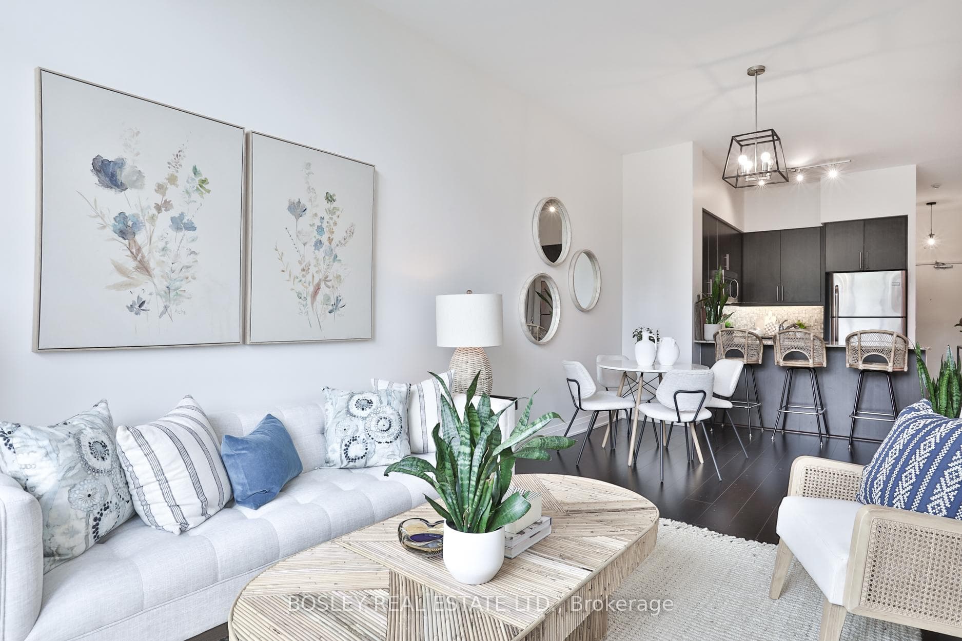 530 St Clair Avenue Unit 201 photo 1