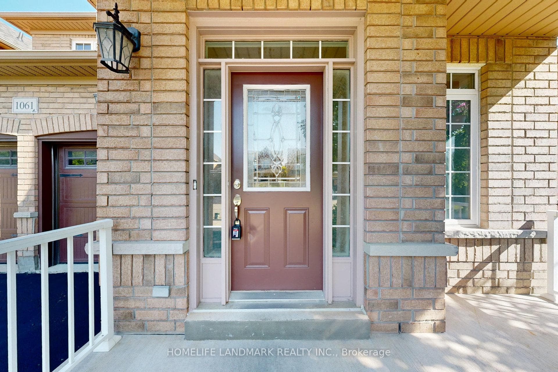1061 Warby Trail photo 2