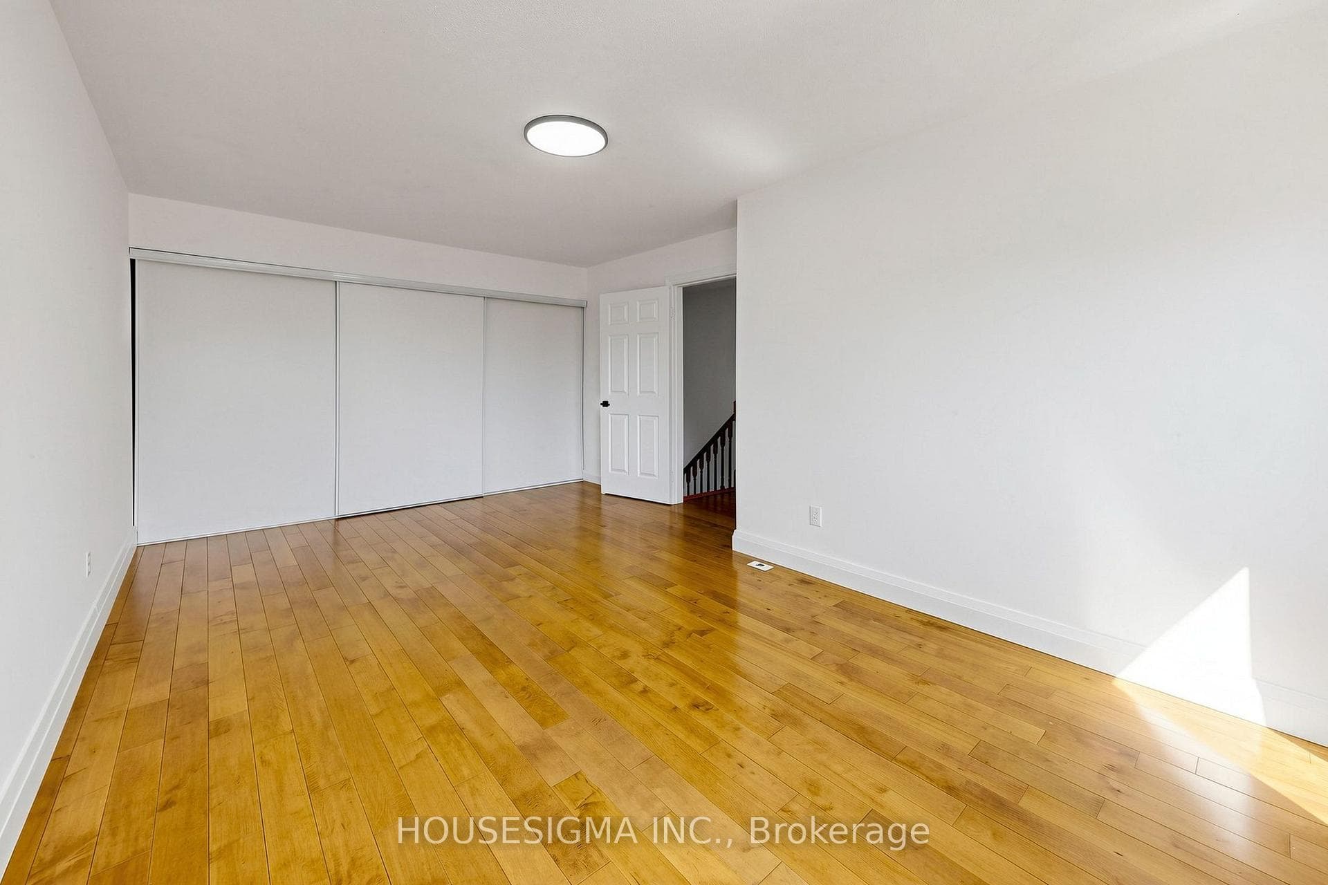 83 Mondeo Drive Unit 220 photo 25