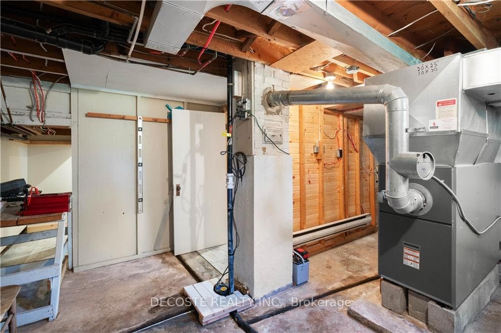 3748 OLD ORCHARD Street photo 24
