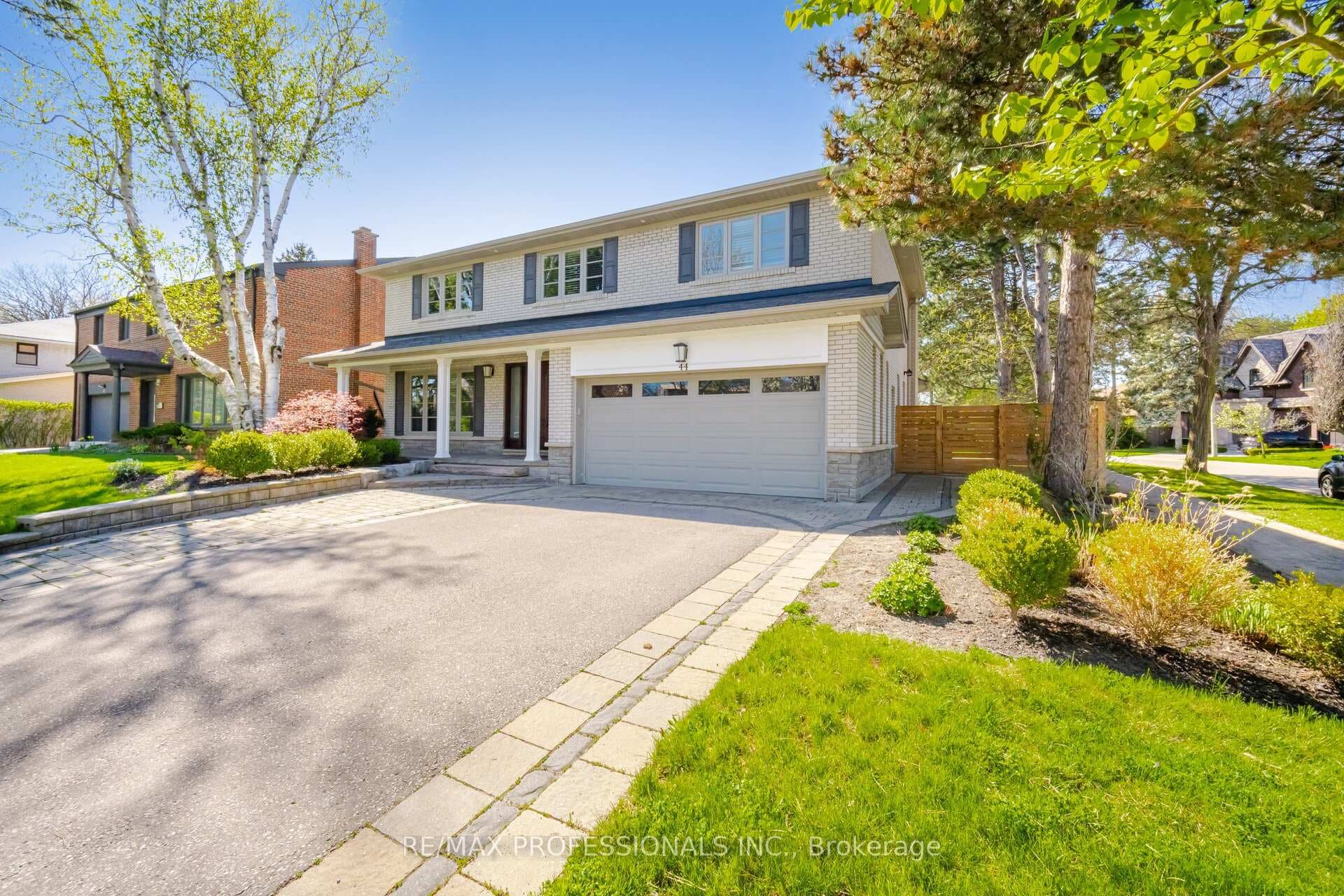 44 Montressor Drive photo 2