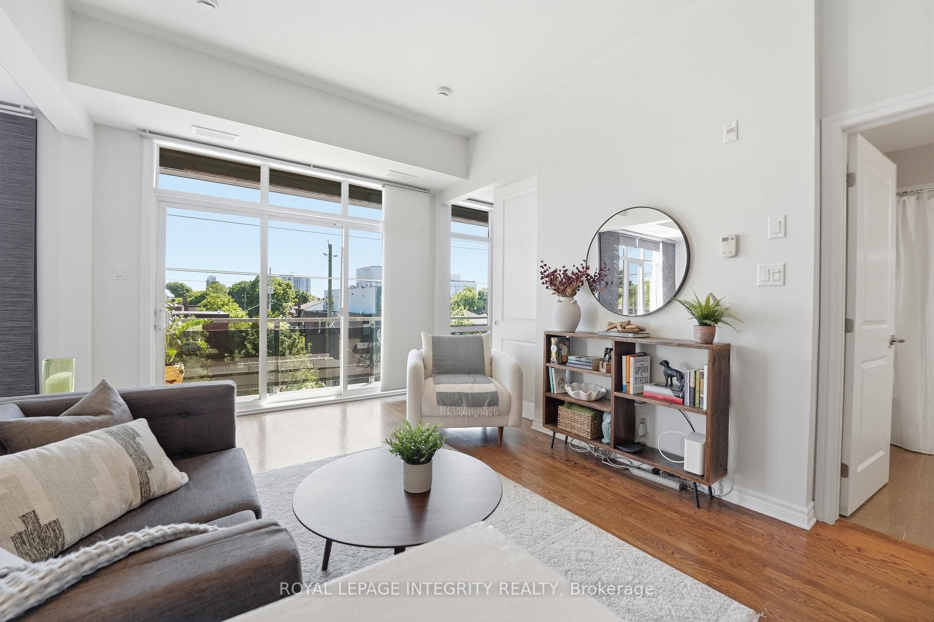 682 Churchill Avenue Unit 310 photo 17