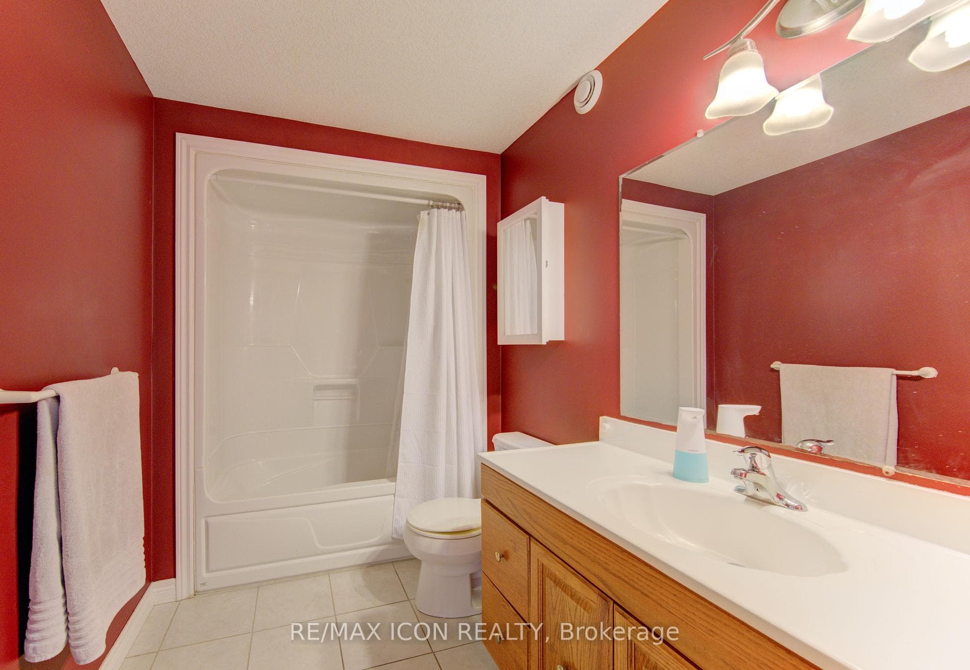 33 Joseph Street photo 30