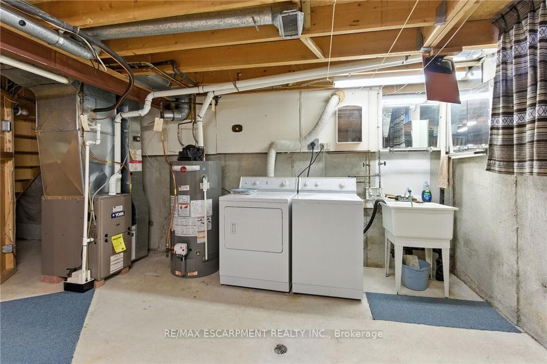 39 Megna Court photo 33