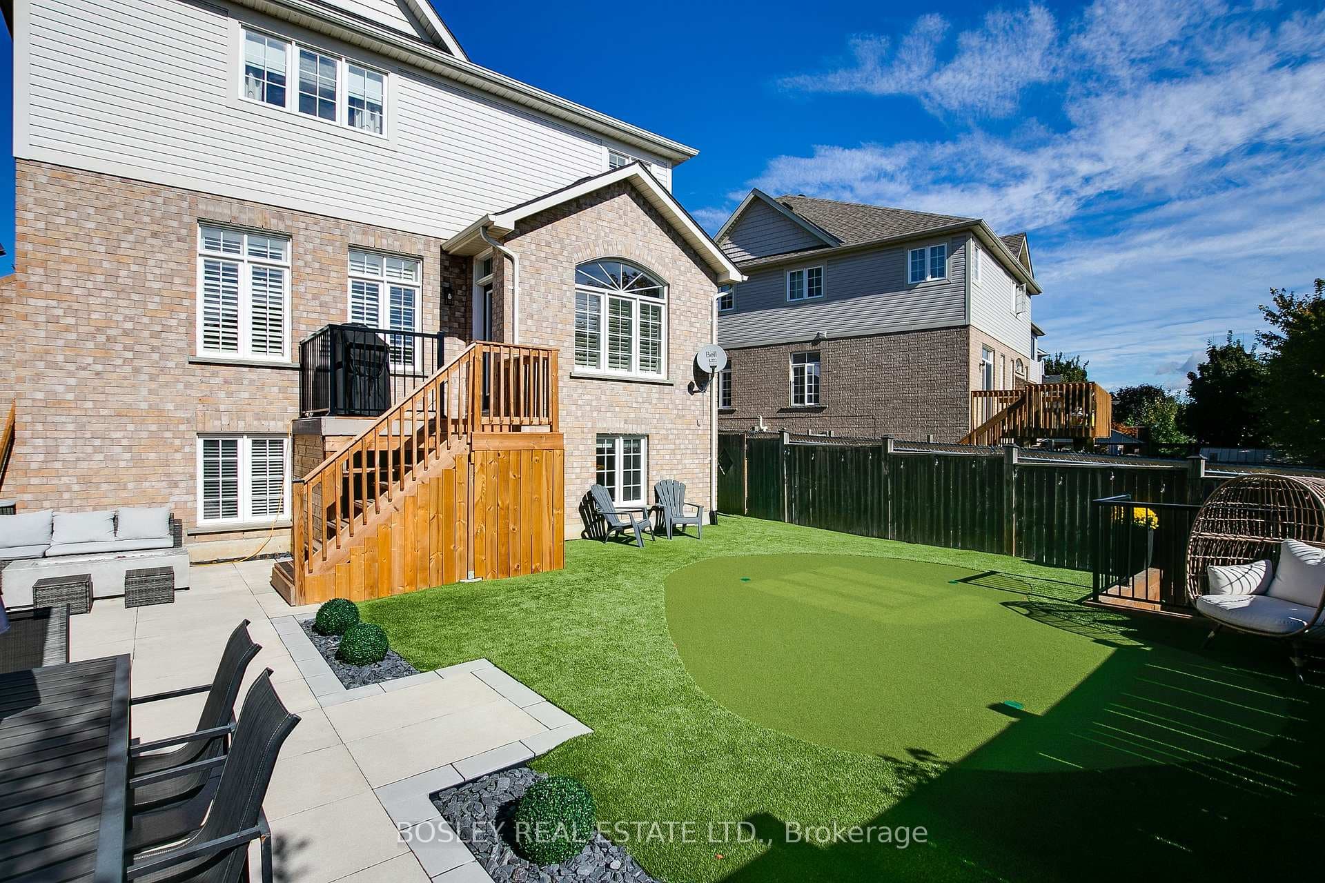 47 Piper Crescent photo 36