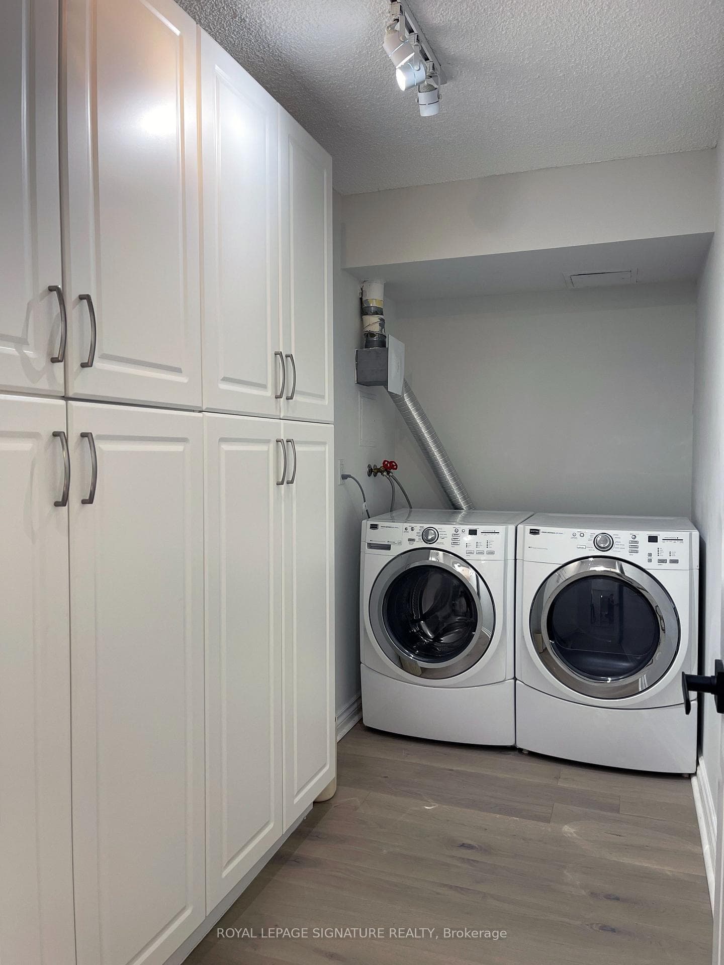1200 Don Mills Road Unit 323 photo 23