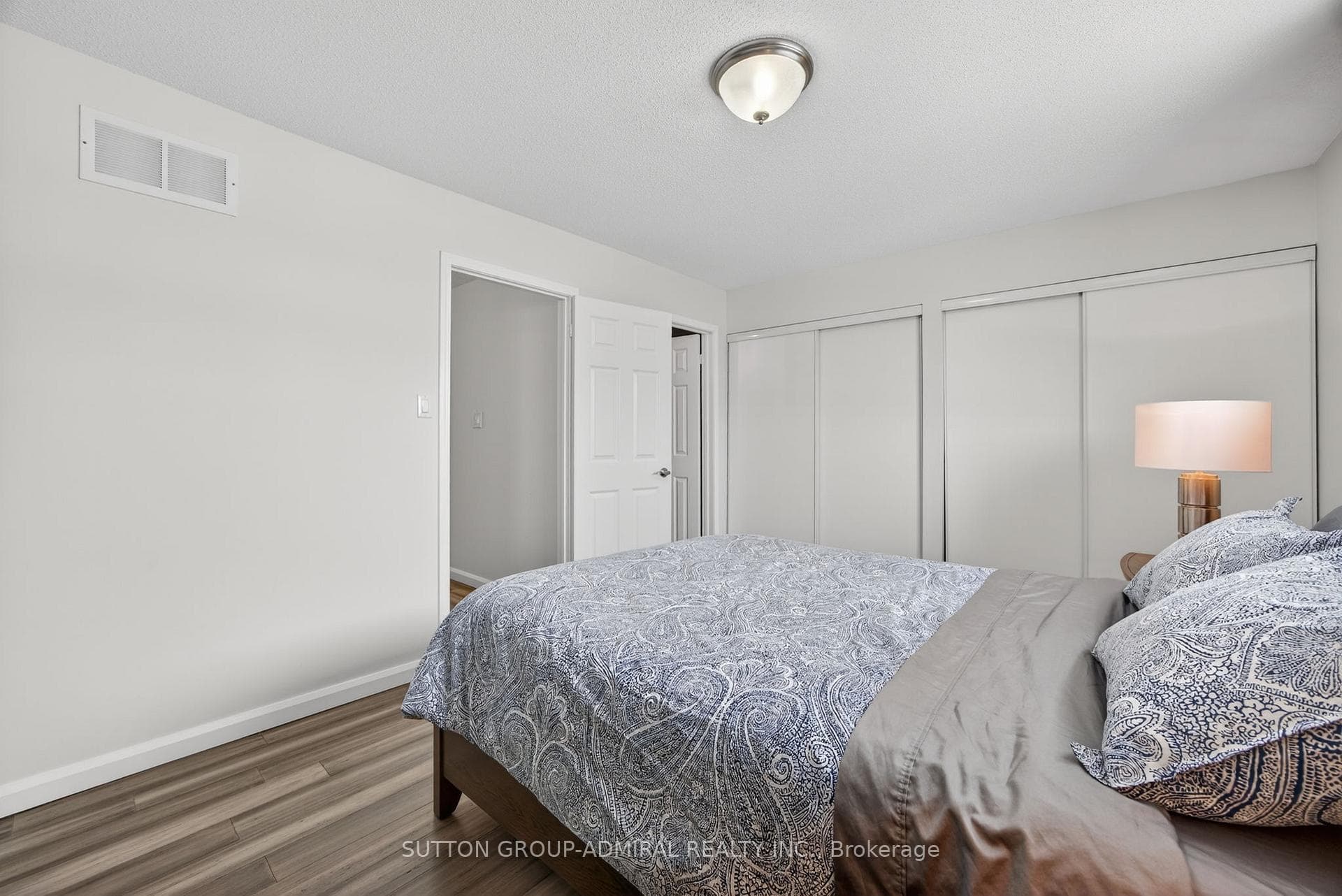 89 Hawthorne Crescent photo 26
