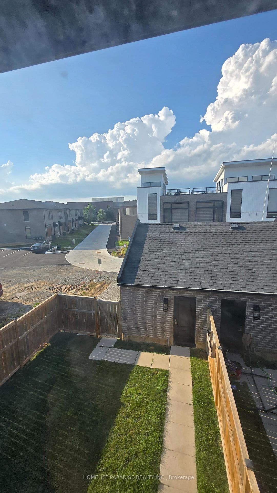 125 Summerside Mews Unit 12 photo 29