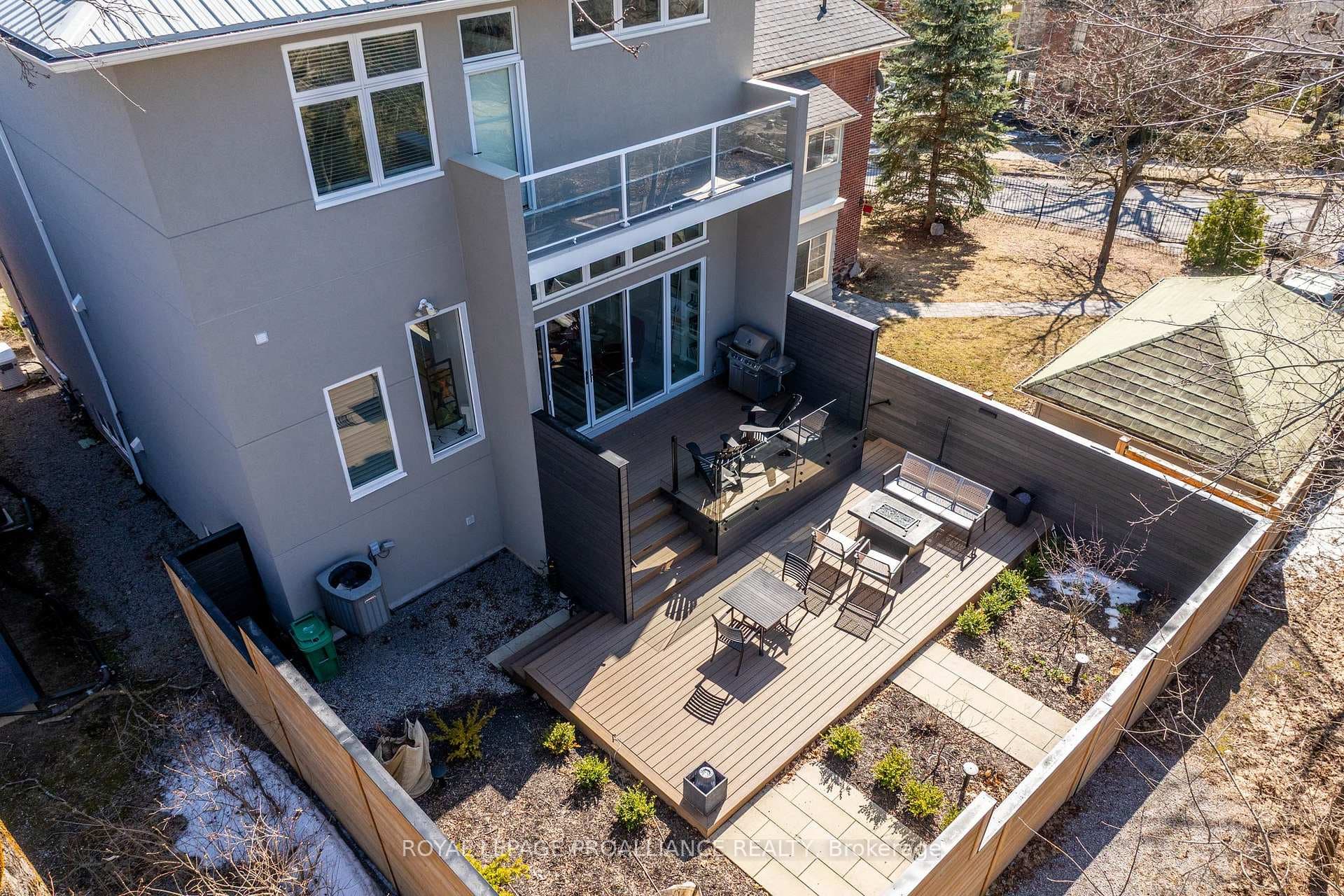 51 Benson Avenue photo 49