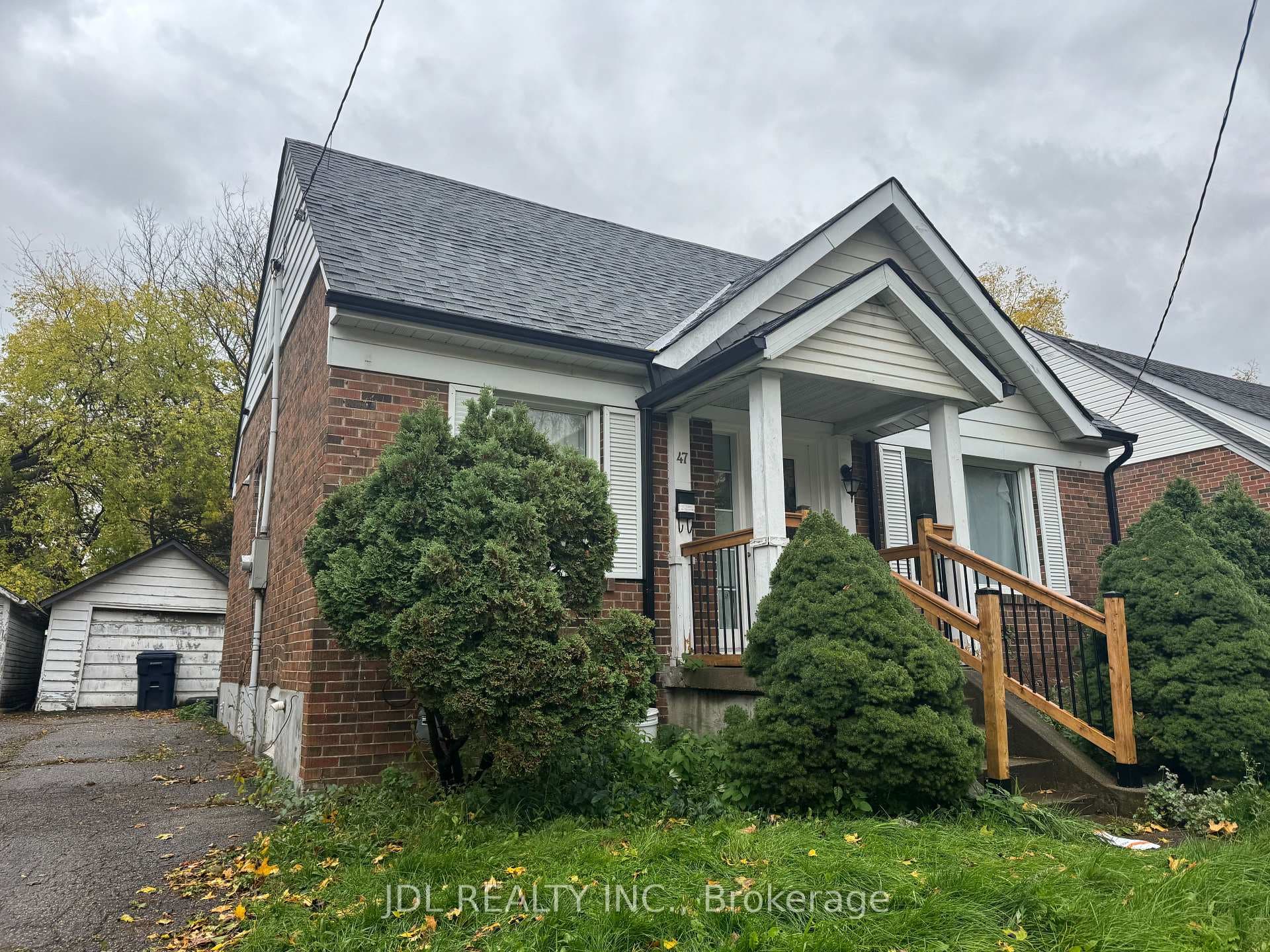 47 Anndale Drive Unit Bsmt photo 11