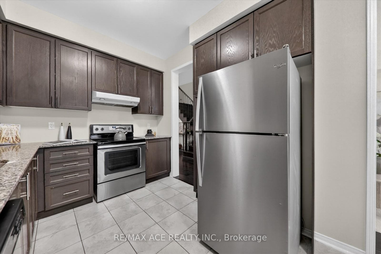 1034 Byron Street photo 18