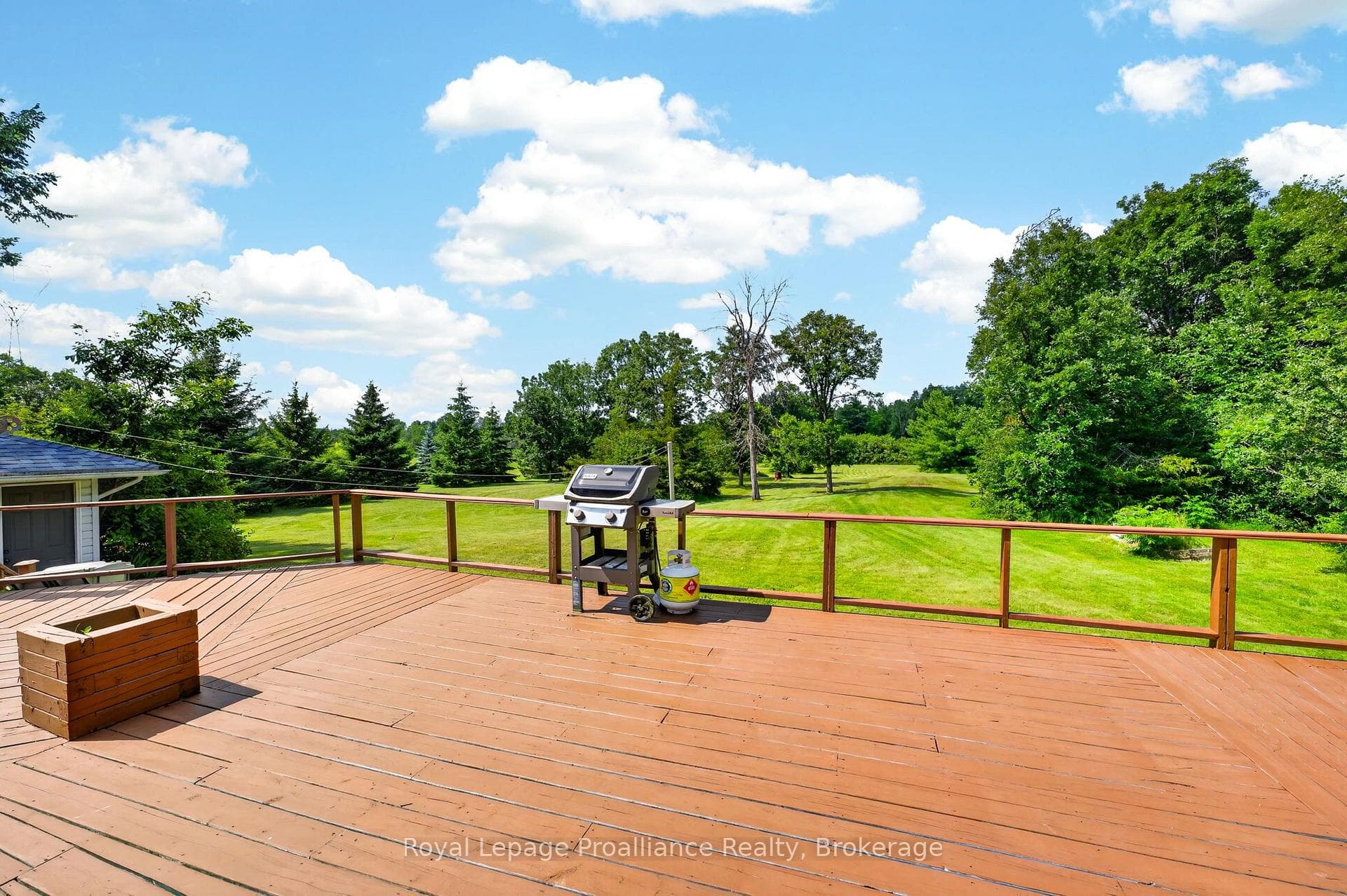 3561 Vienna Crescent photo 43