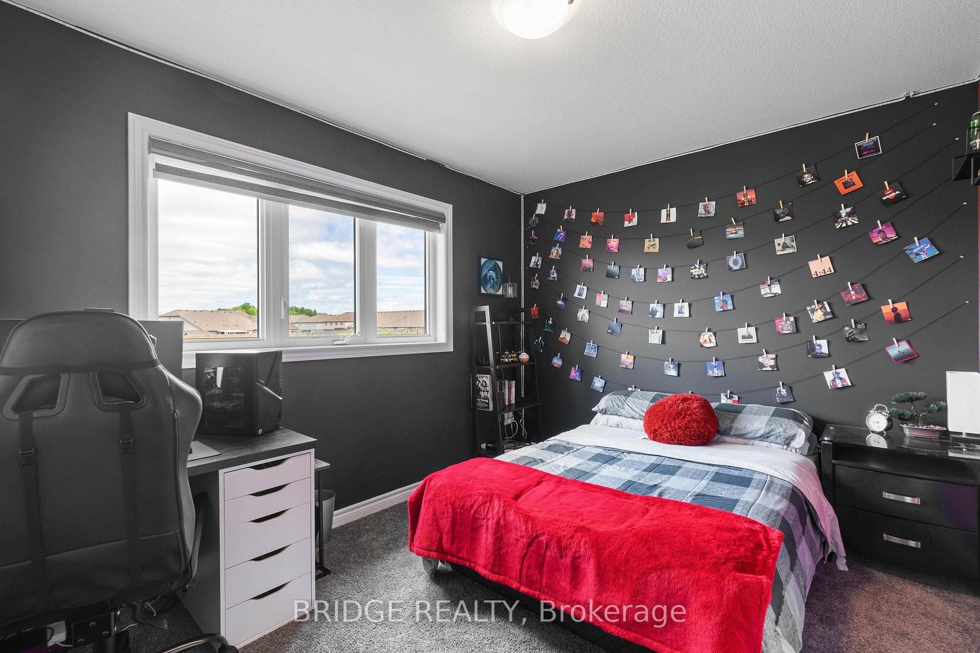 1361 CALAIS Drive photo 19