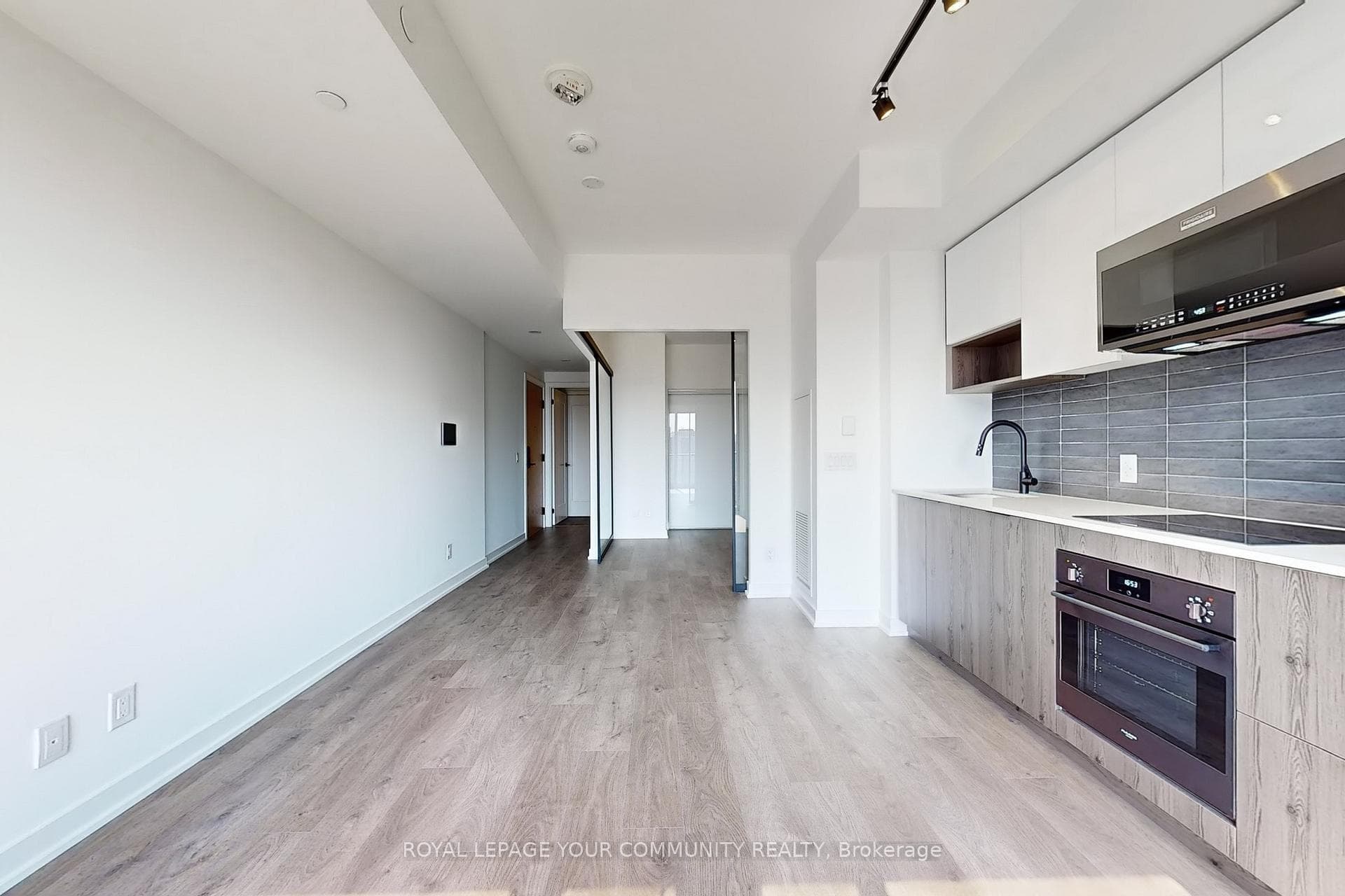 5 Defries Street Unit 2607 photo 7