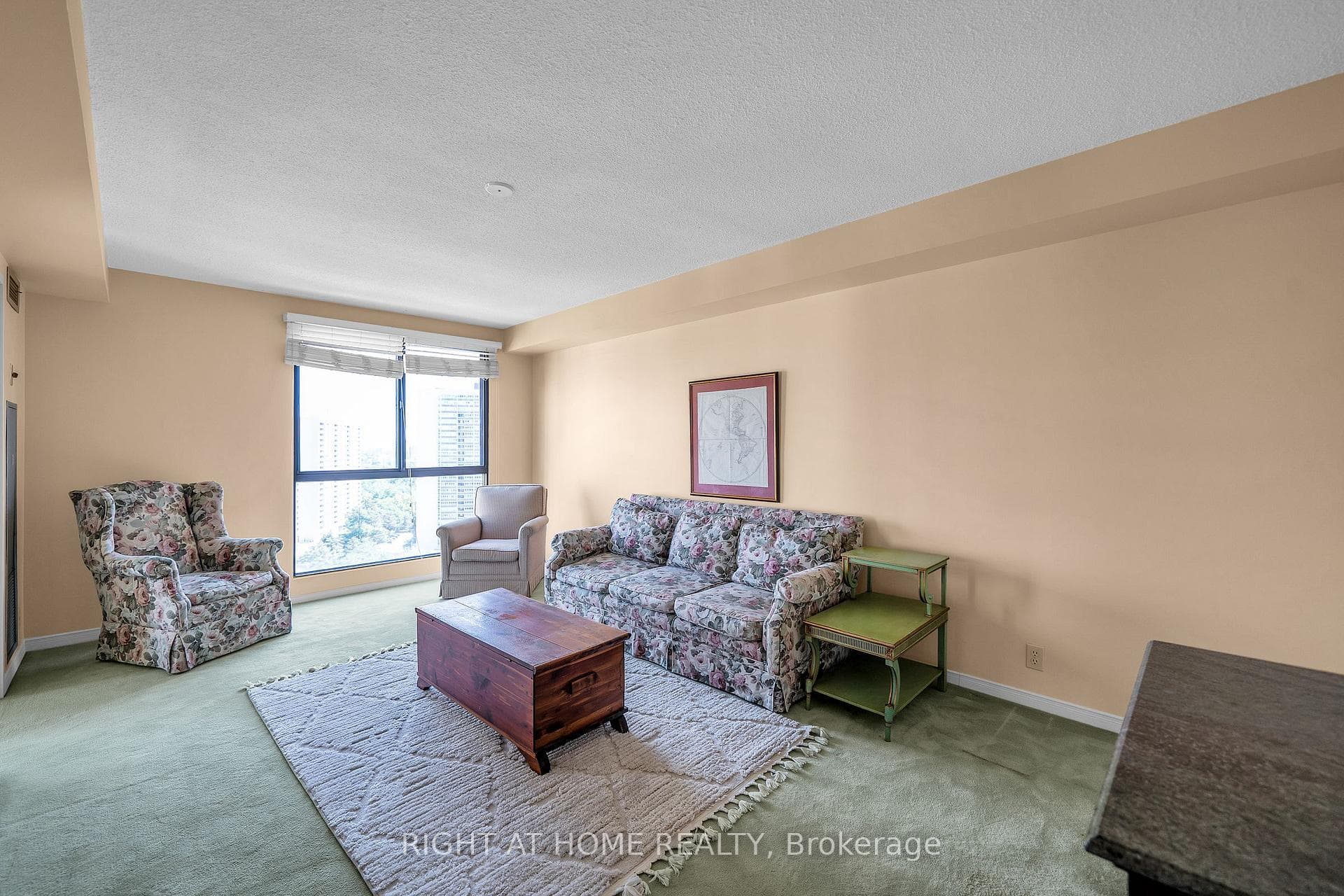 1 Concorde Place Unit 1801 photo 7