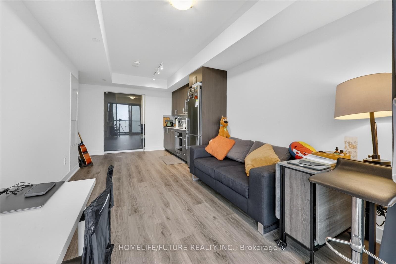 2545 Simcoe Street Unit 1402 photo 14
