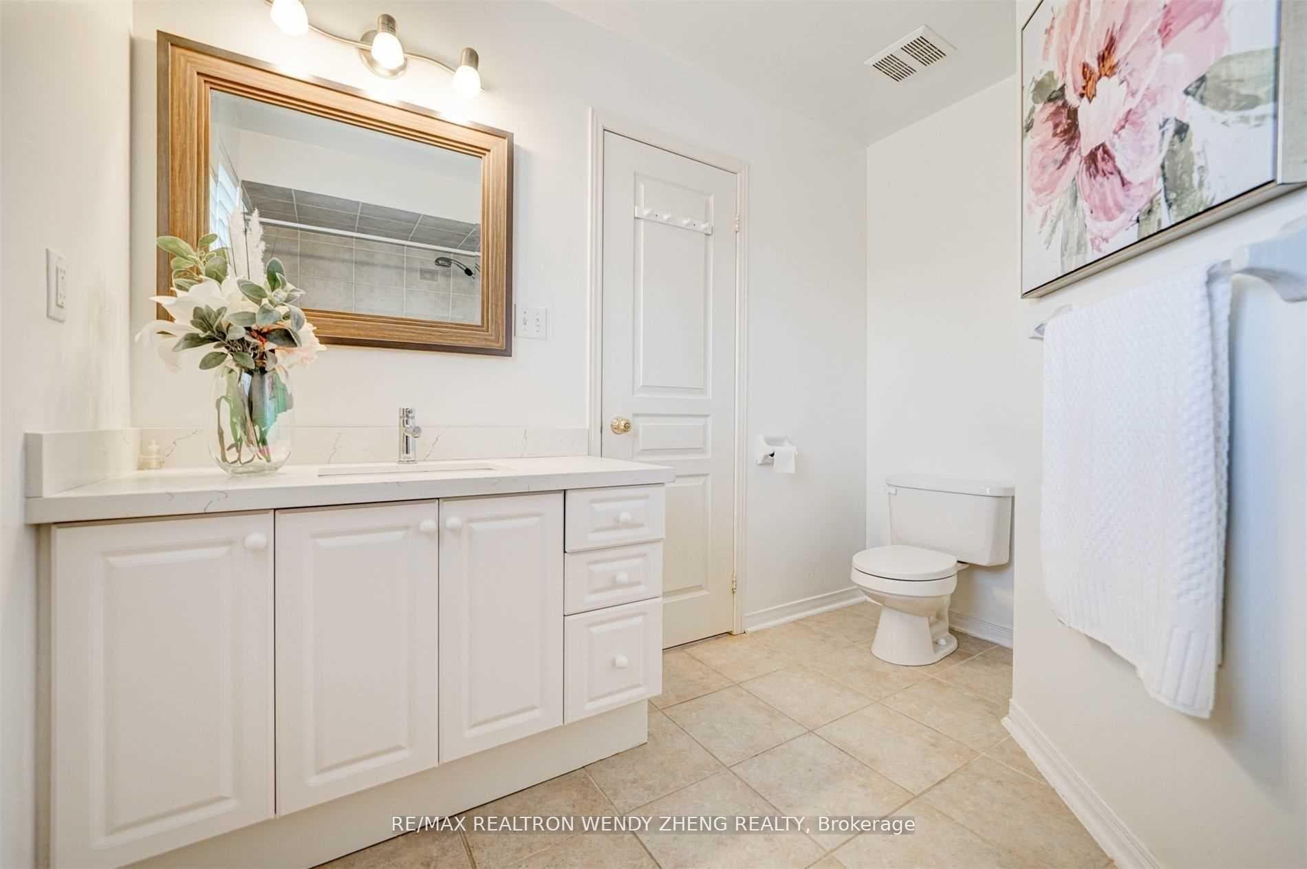 60 Warren Bradley Street photo 19