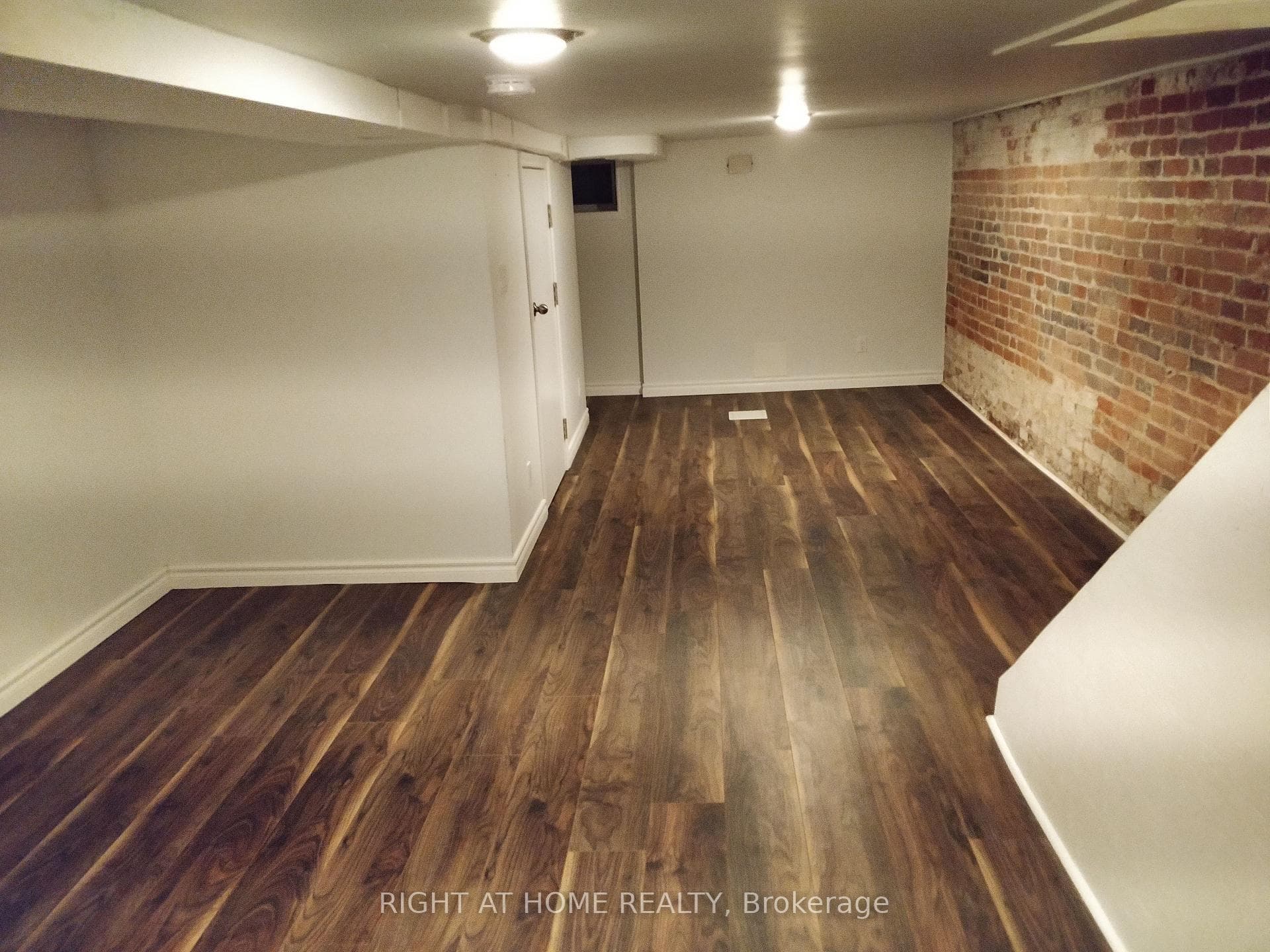 715 Ossington Avenue Unit 1 photo 5