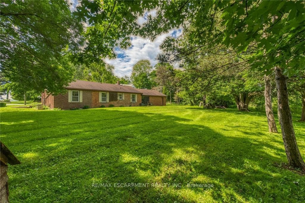 680 Sandy Bay Road photo 3