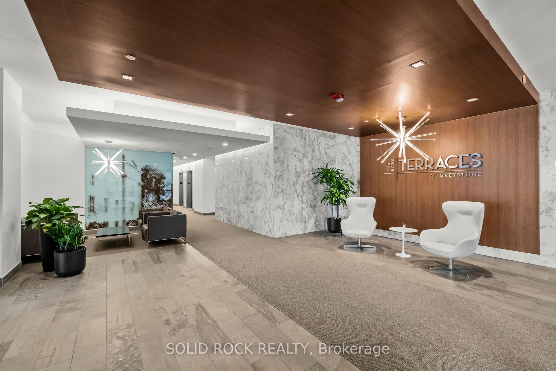 530 De Mazenod Avenue Unit 201 photo 4