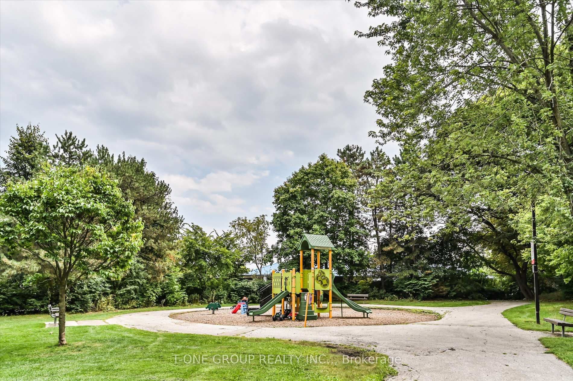 1485 Lakeshore Road Unit 1117 photo 23