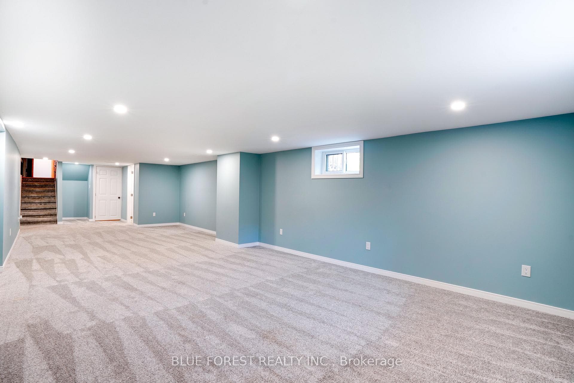 151 GRAHAM Road photo 35