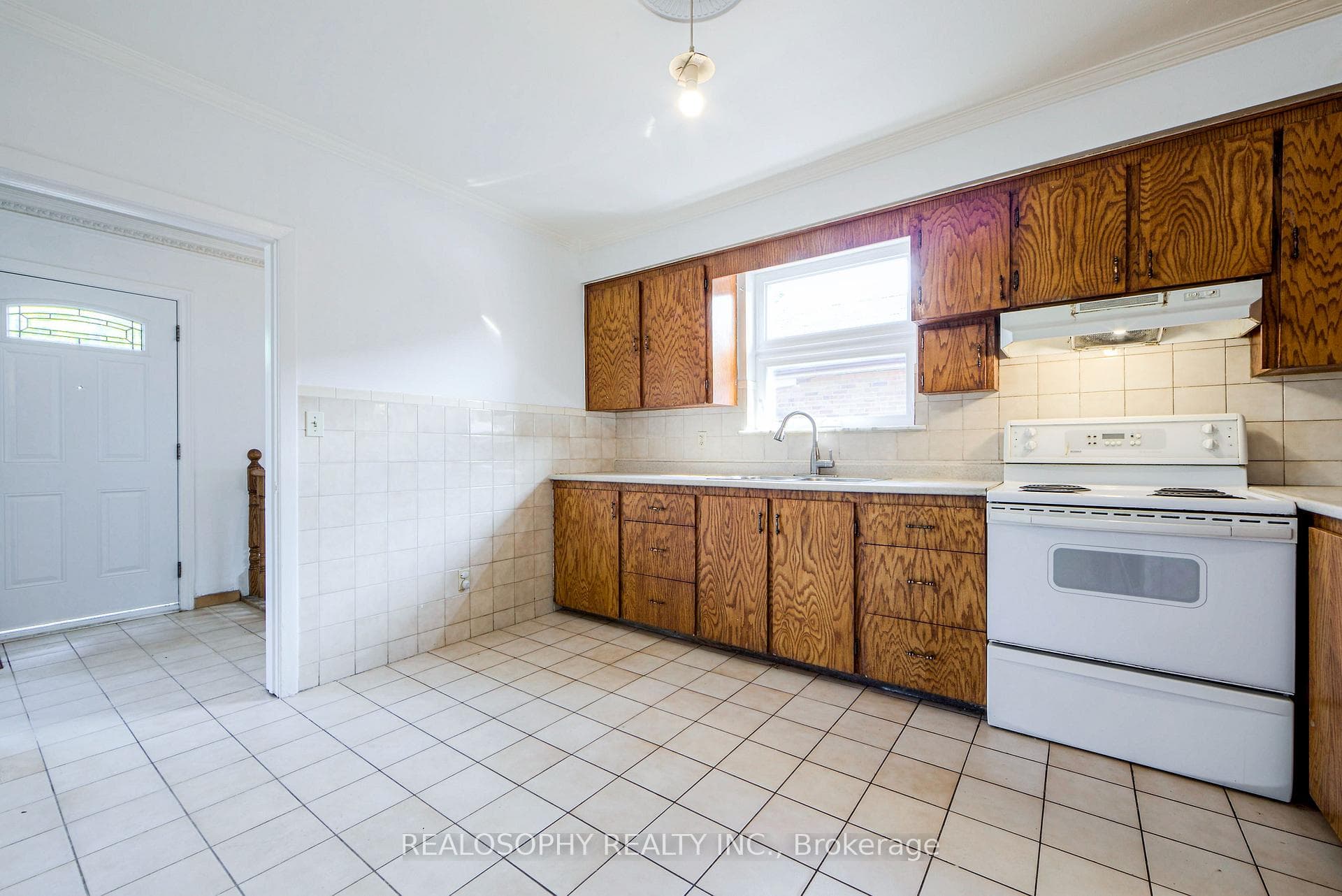 4 Burnley Avenue photo 9