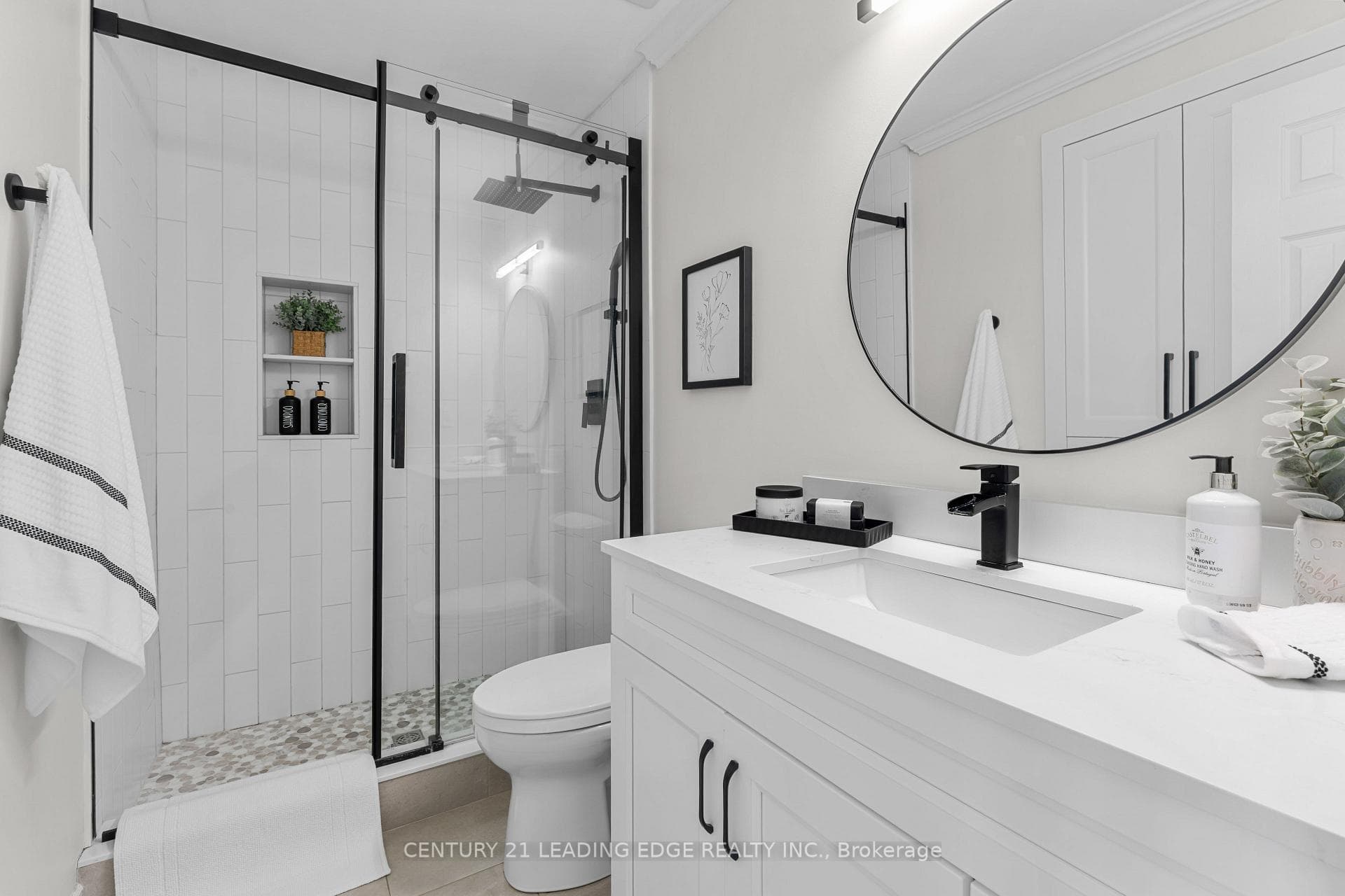 106 Mackey Drive photo 33