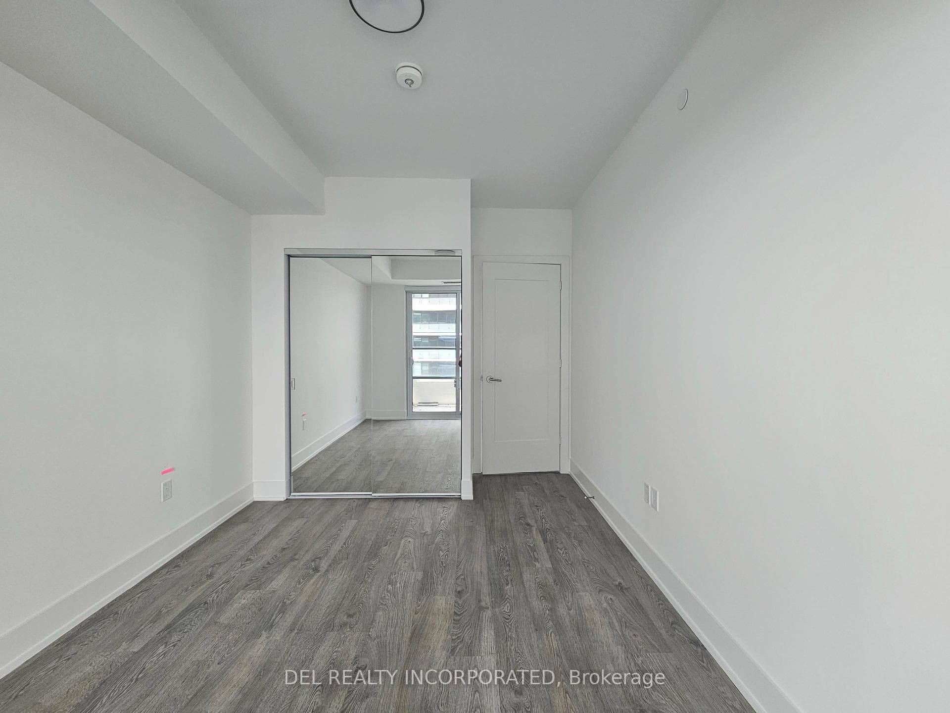 10 Inn on the Park Drive Unit 2204 photo 9
