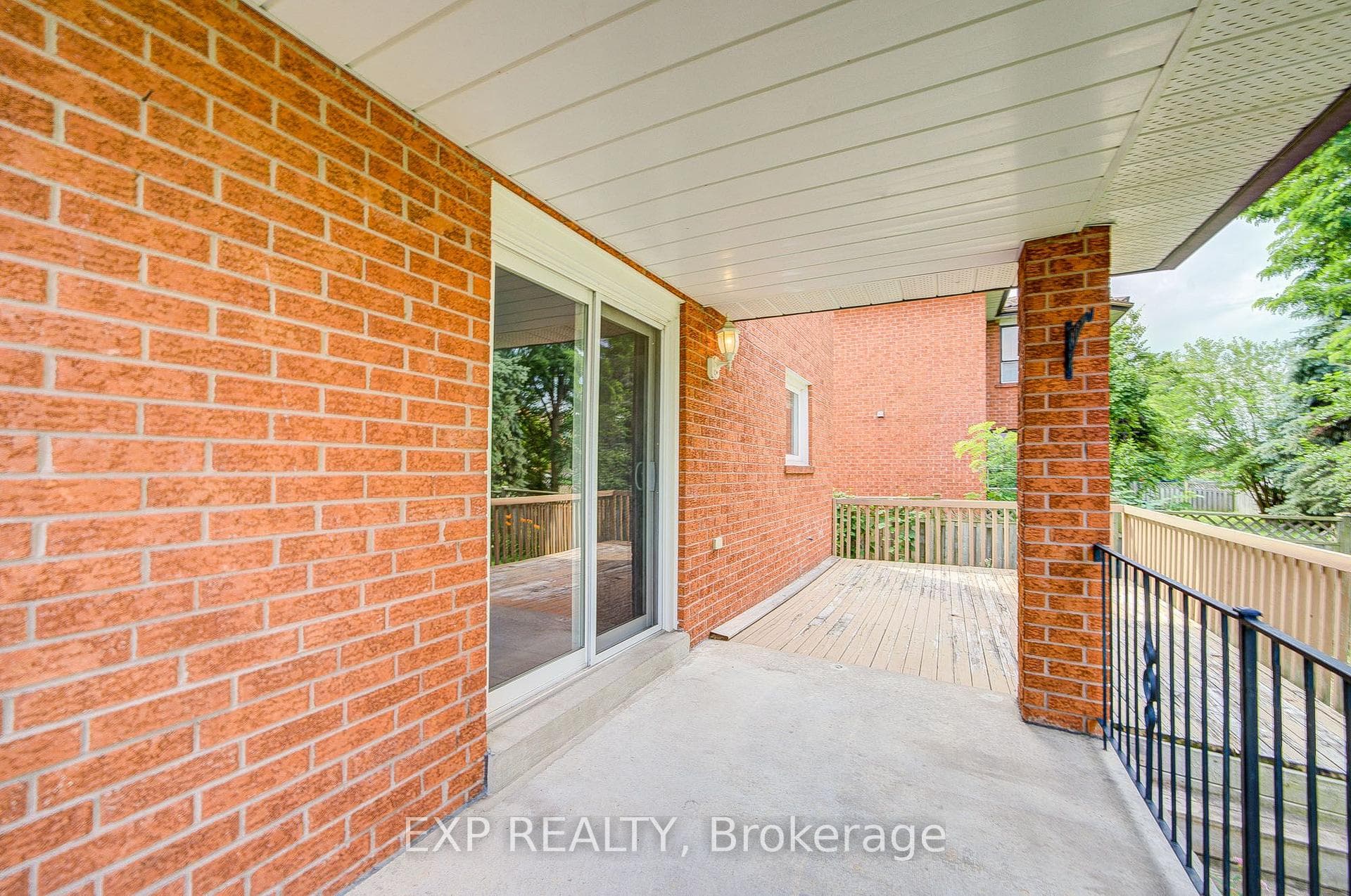 46 Eden Avenue photo 36
