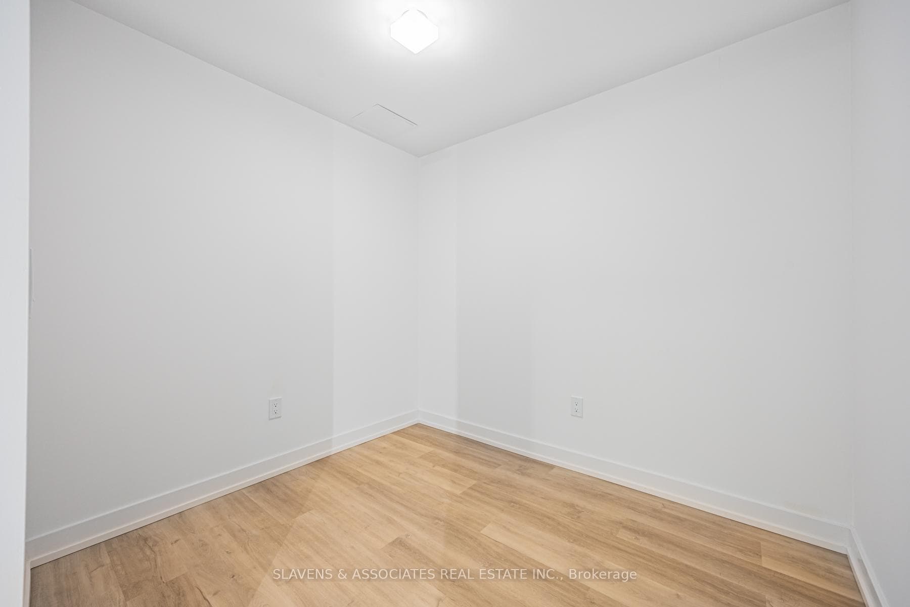 28 Eastern Avenue Unit 438 photo 5