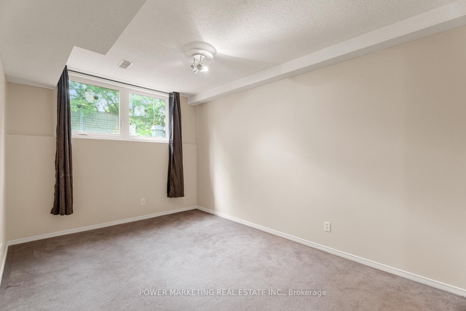 1701 BLOHM Drive Unit 10 photo 30