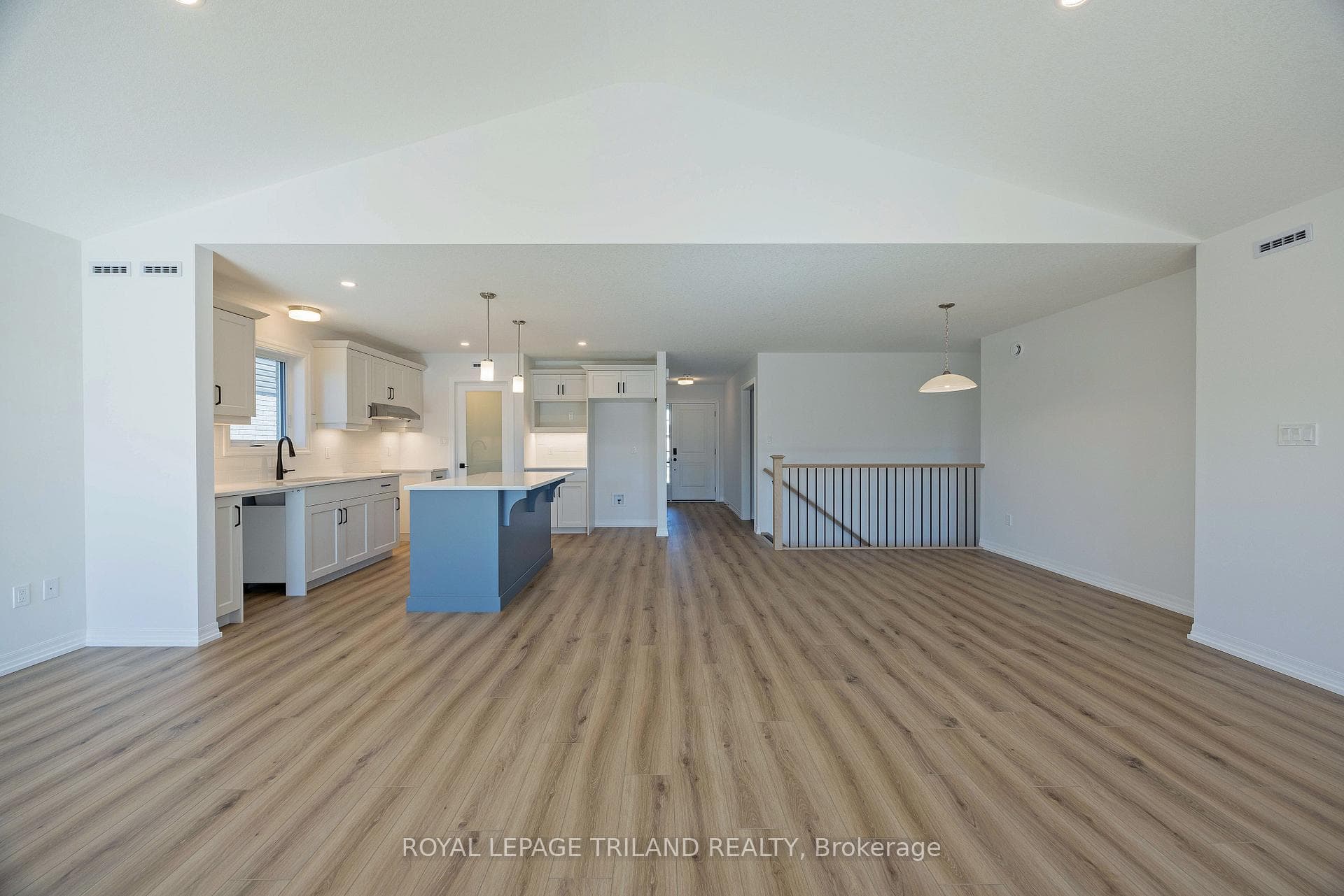 30 SILVERLEAF Path photo 20