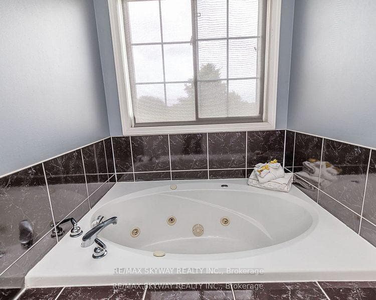 90 Sweetwood Circle photo 14