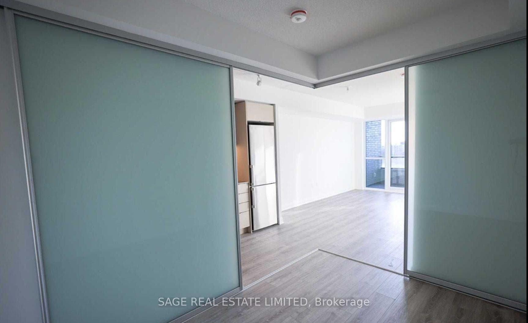 10 Gibbs Road Unit 625 photo 21