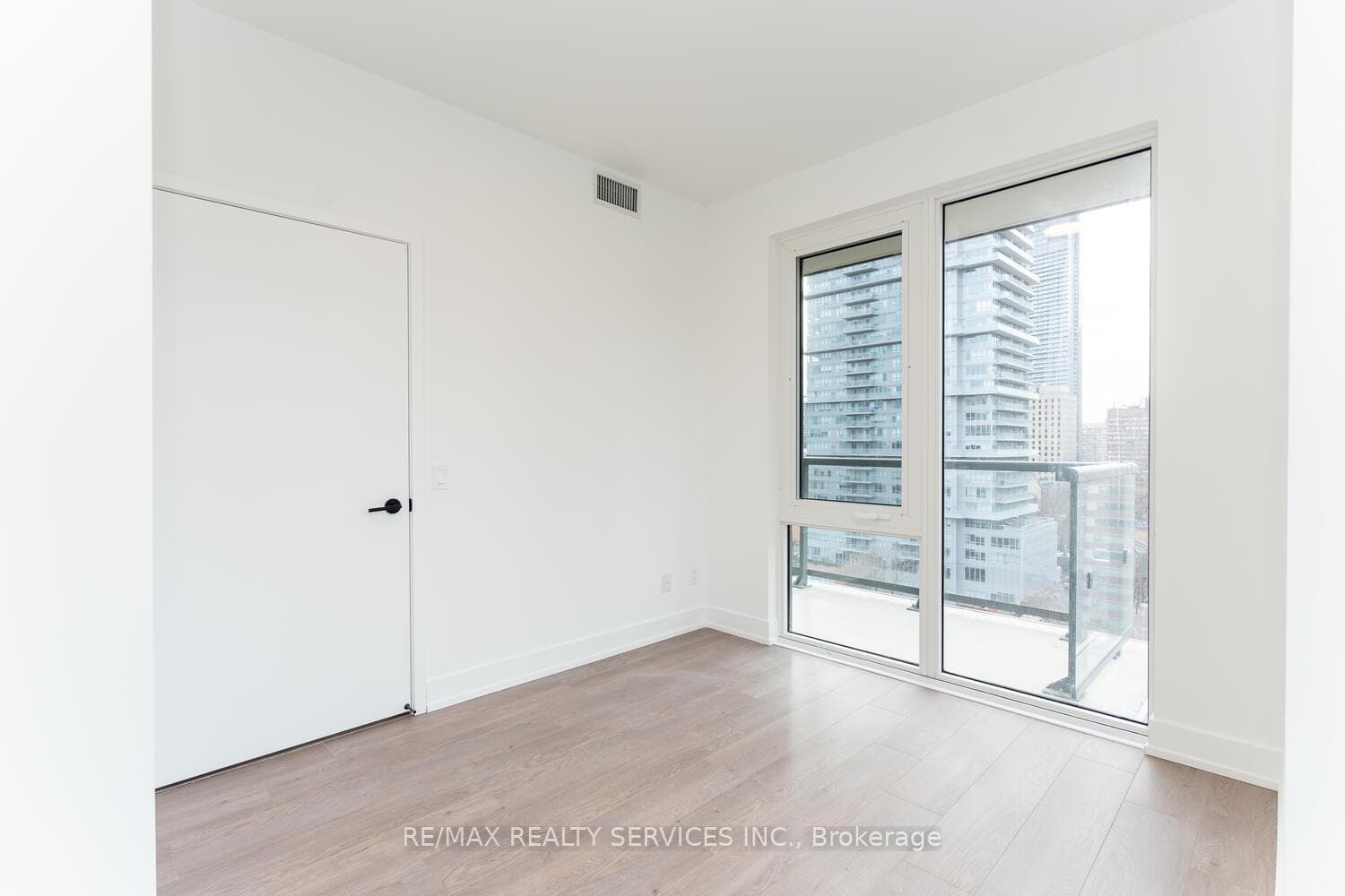 308 Jarvis Street Unit 1205 photo 14