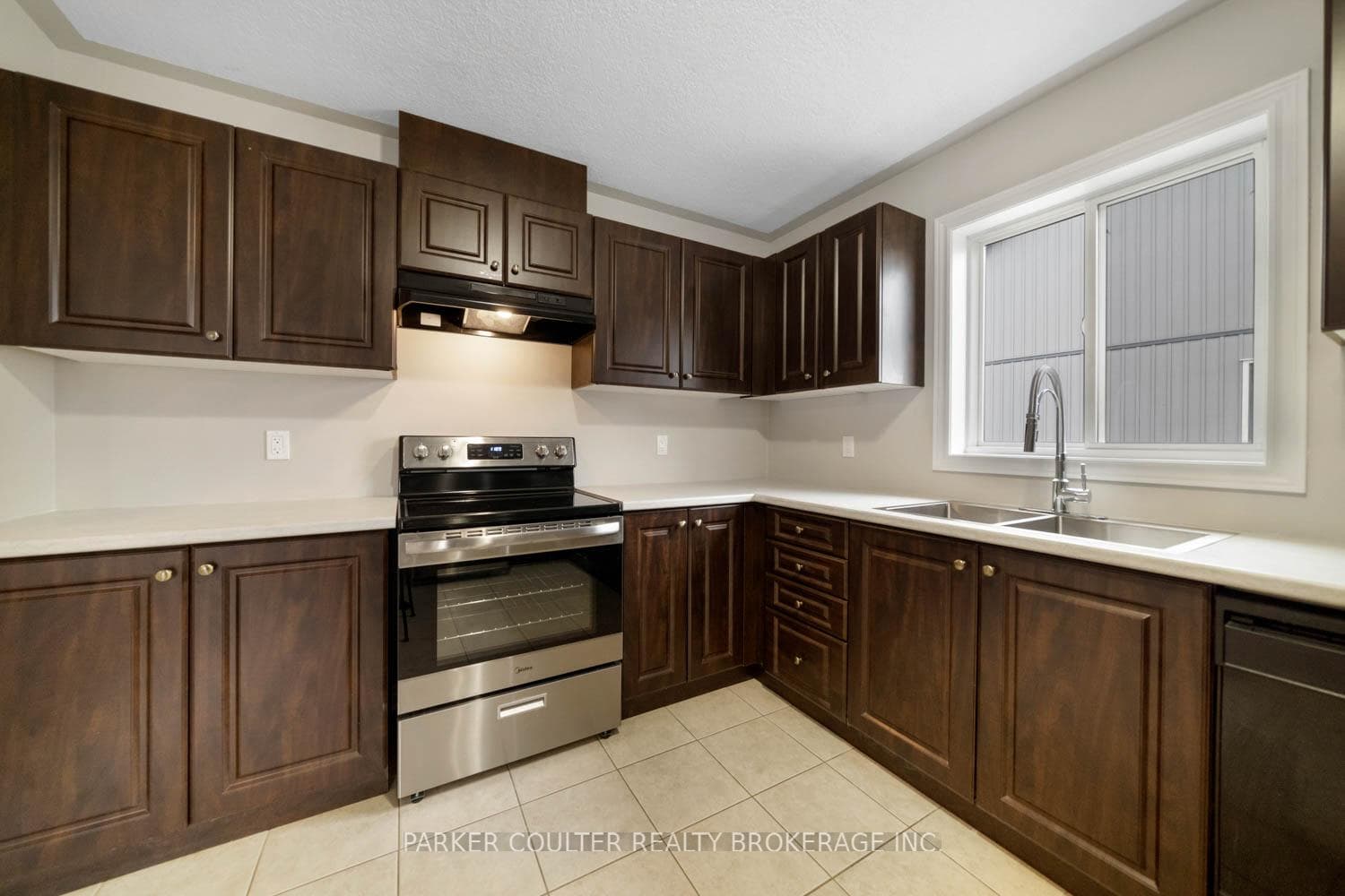 66 Pearl Drive photo 13