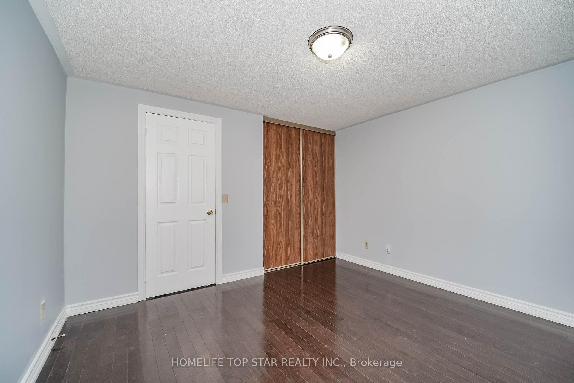31 Greybeaver Trail photo 7