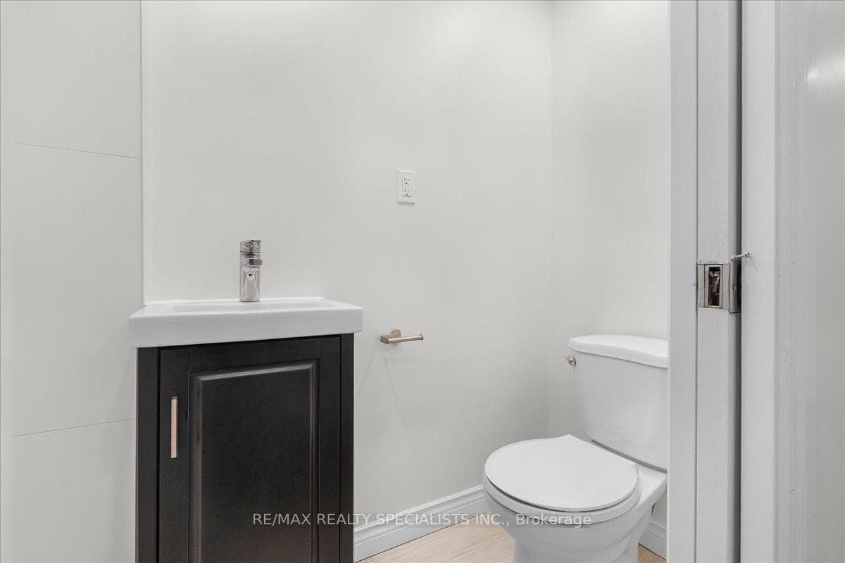 56 Nash Road photo 32
