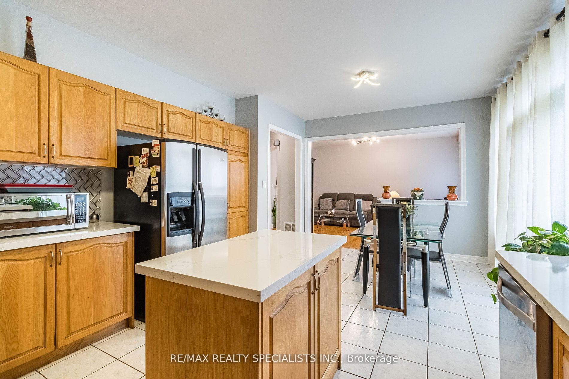 370 Westway Crescent photo 15