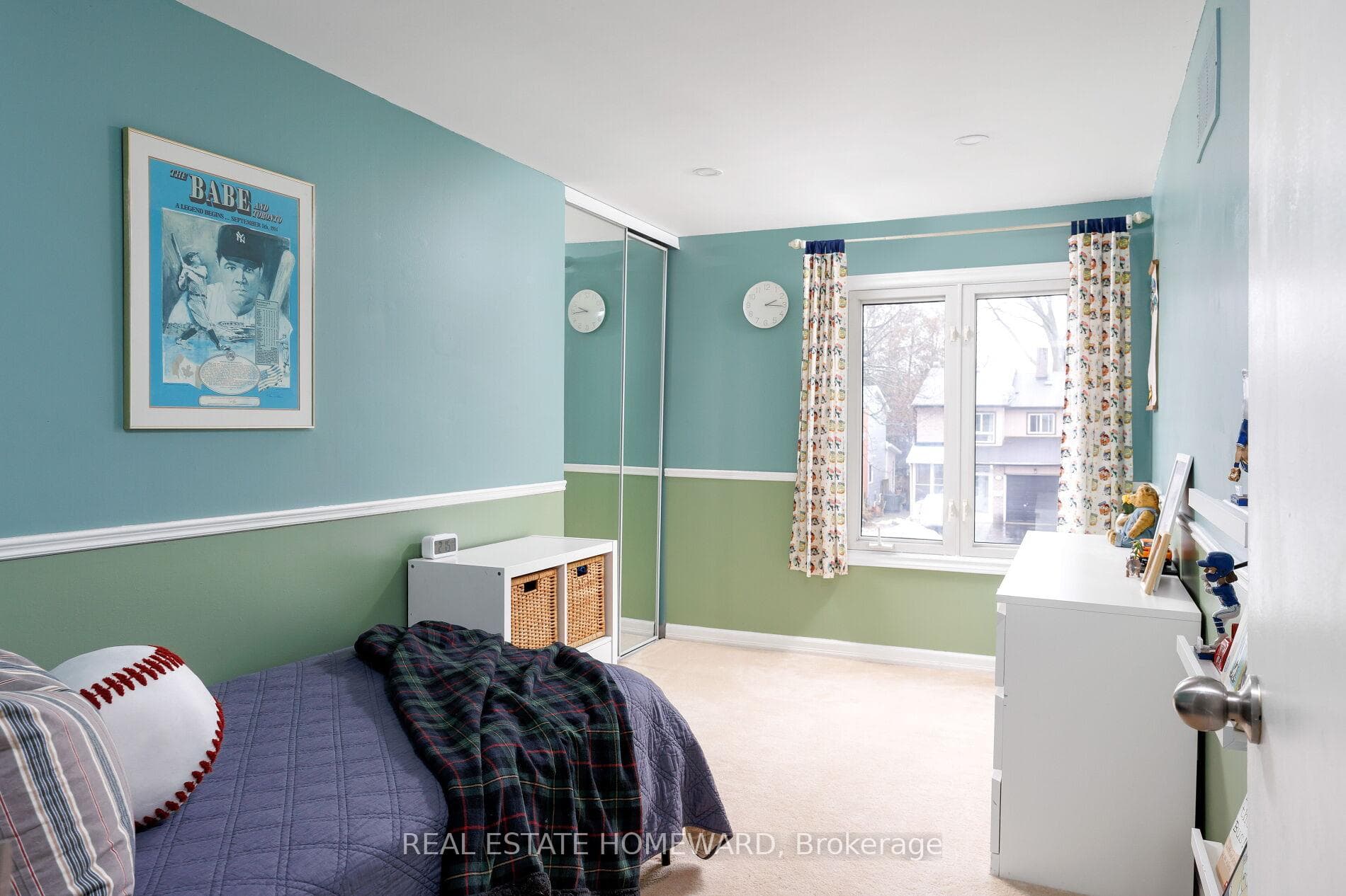 1821 Listowell Crescent photo 28