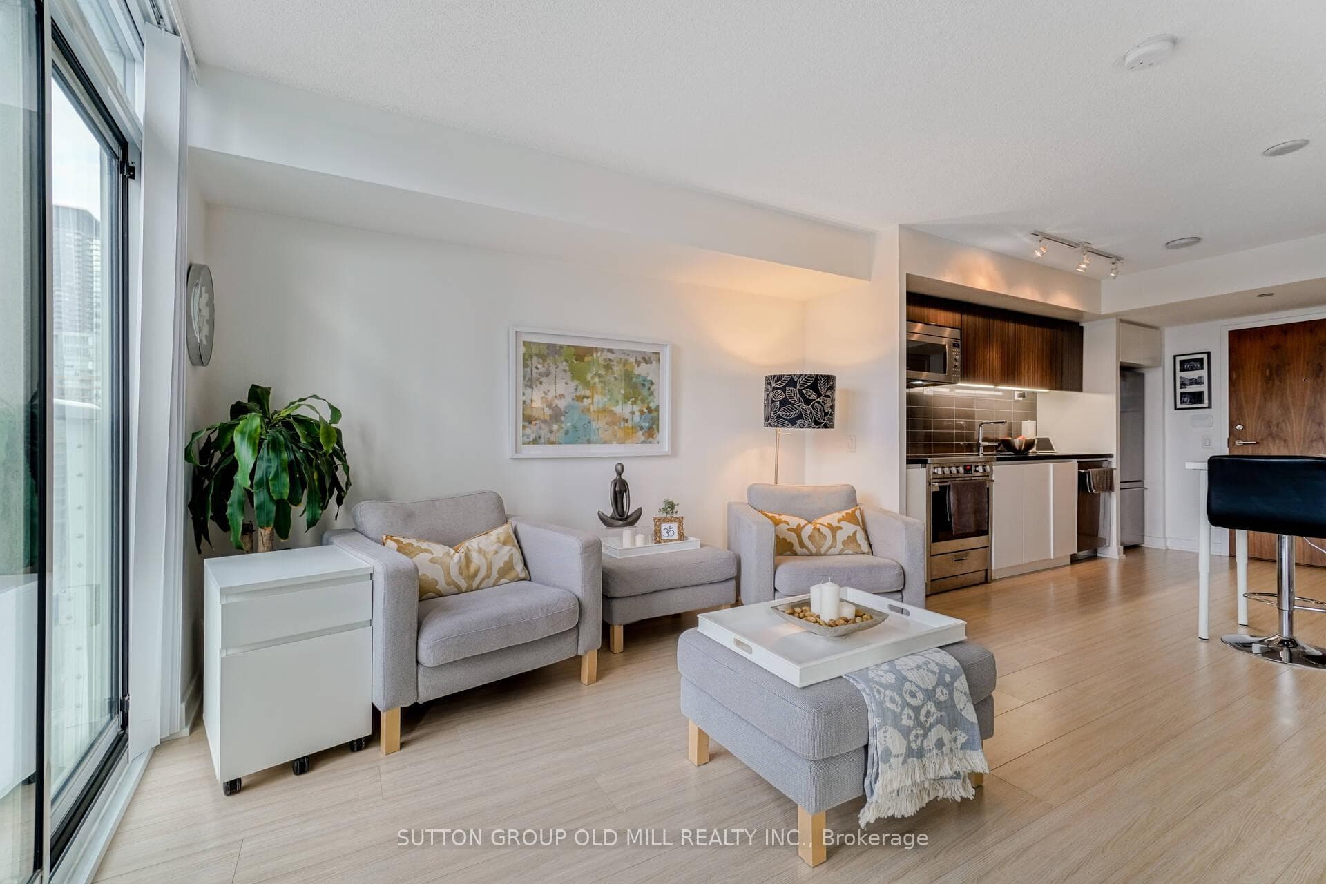 85 Queens Wharf Road Unit 1210 photo 9