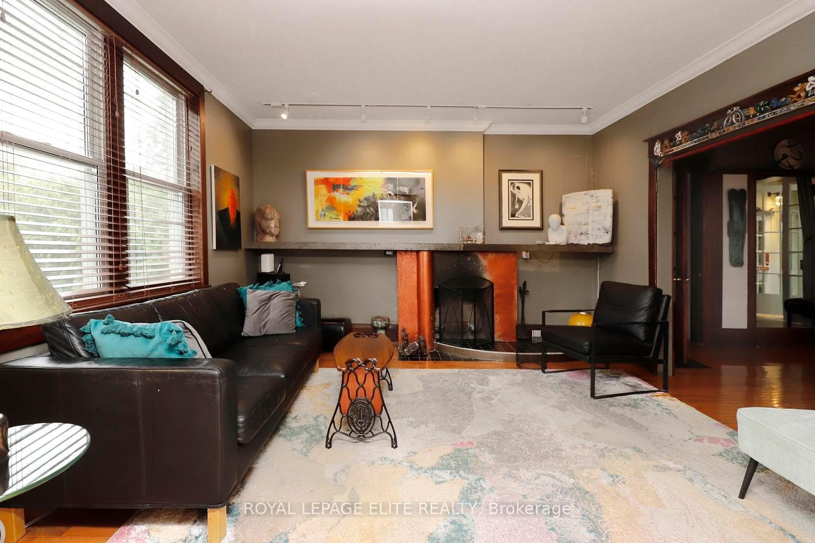 174 Owen Street photo 5