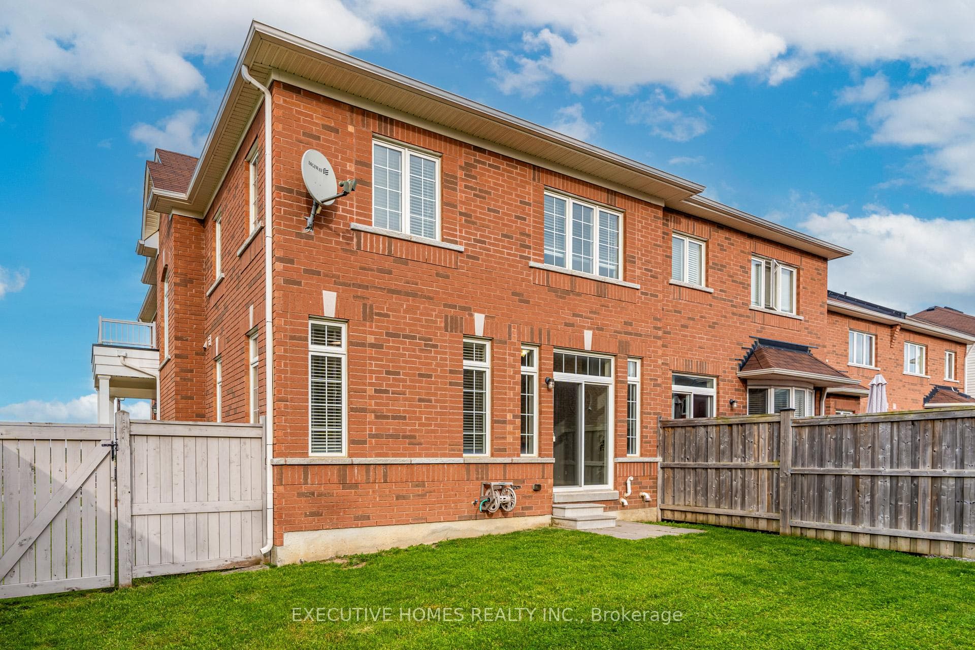59 Durhamview Crescent photo 31