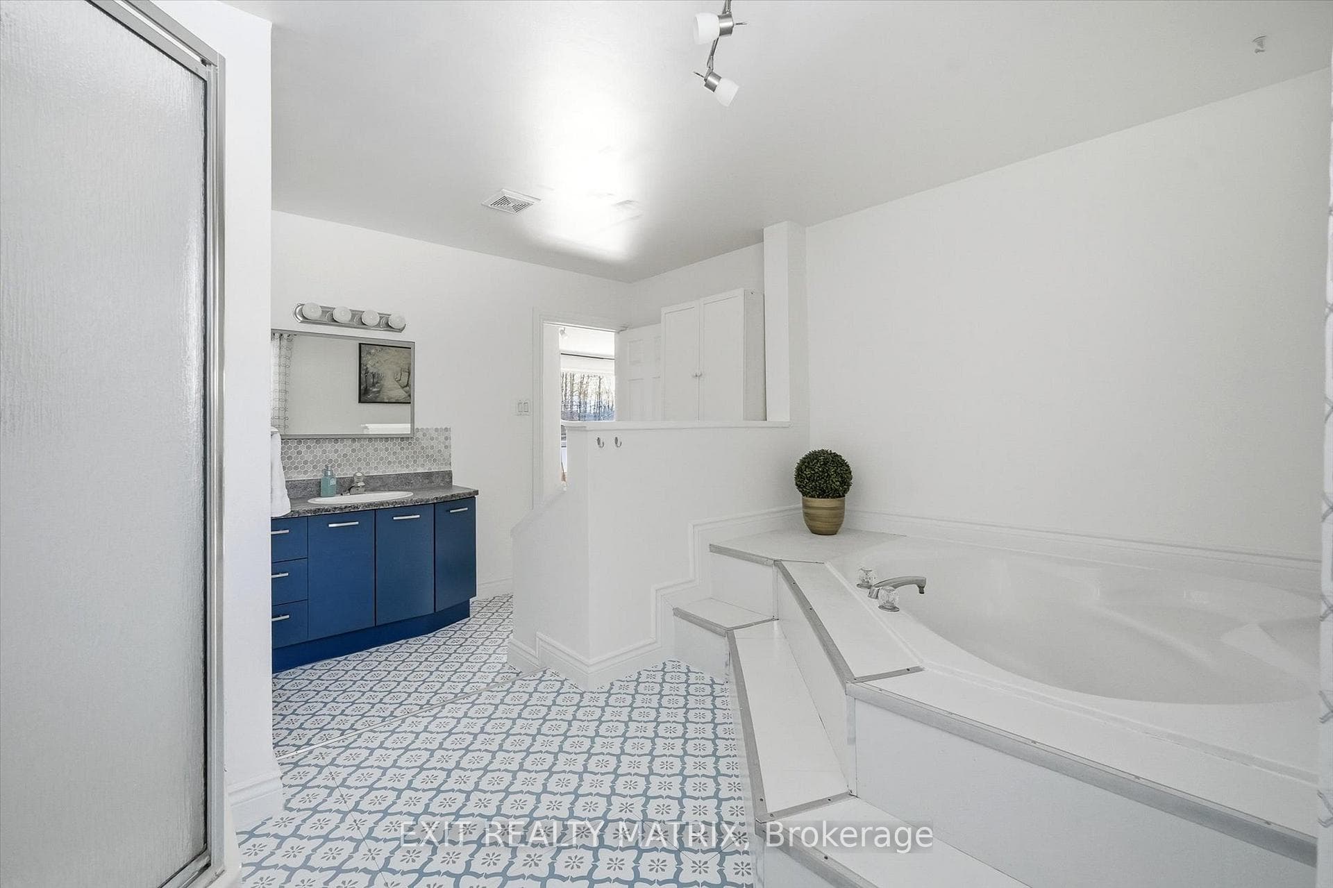 1285 Calypso Street photo 18
